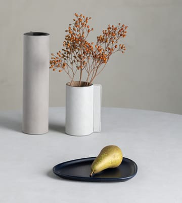 Curve Stoneware small plate 19x22 cm - navy blue - LIND DNA