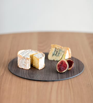 Cut & Serve circle round chopping board S - Walnut - LIND DNA