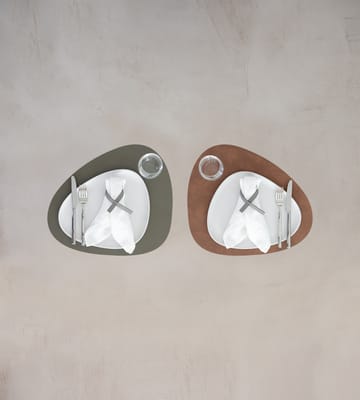 Nupo placemat reversible curve L 1 pcs - Army green-nature - LIND DNA