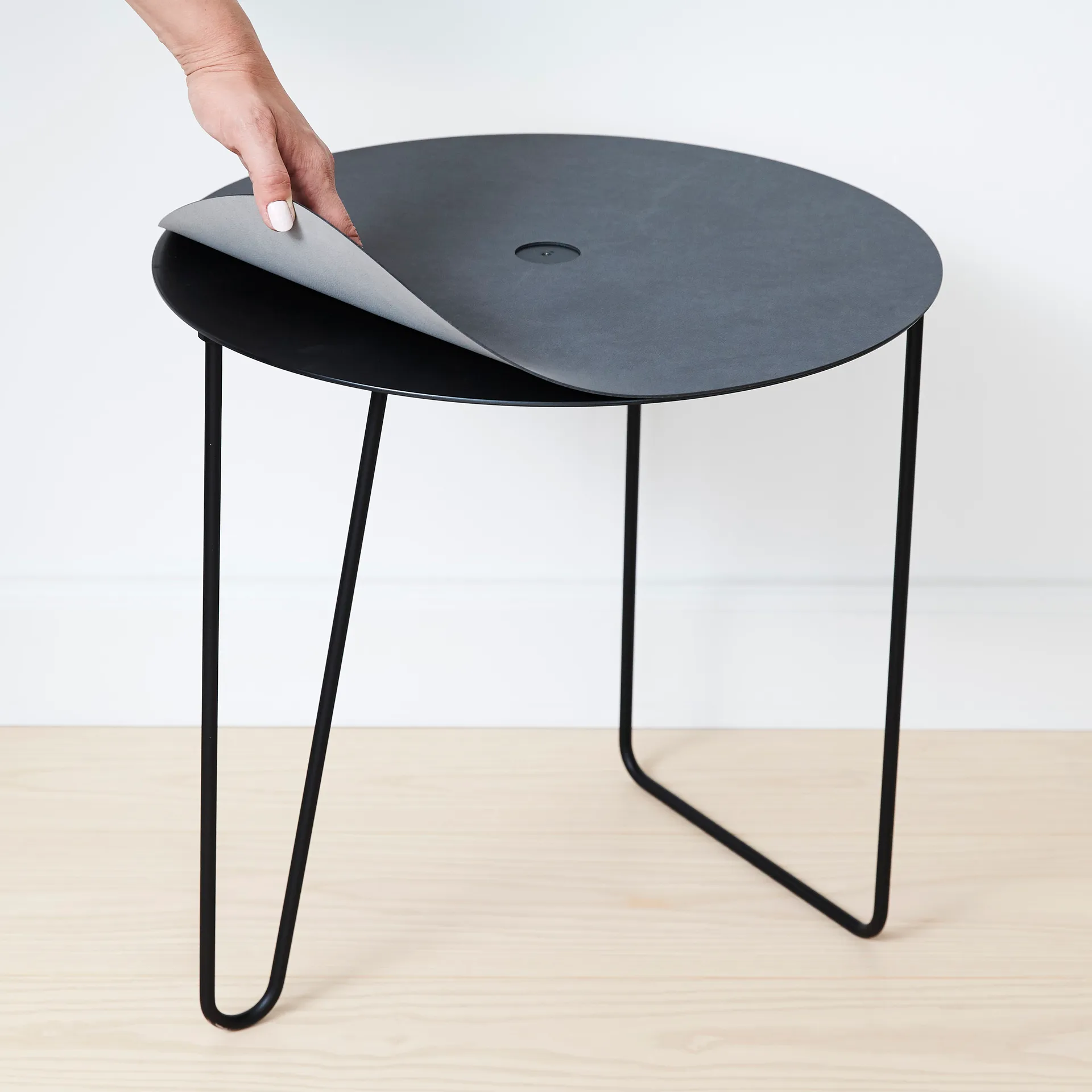 Turntable Nupo side table L, anthracite-light grey LIND DNA