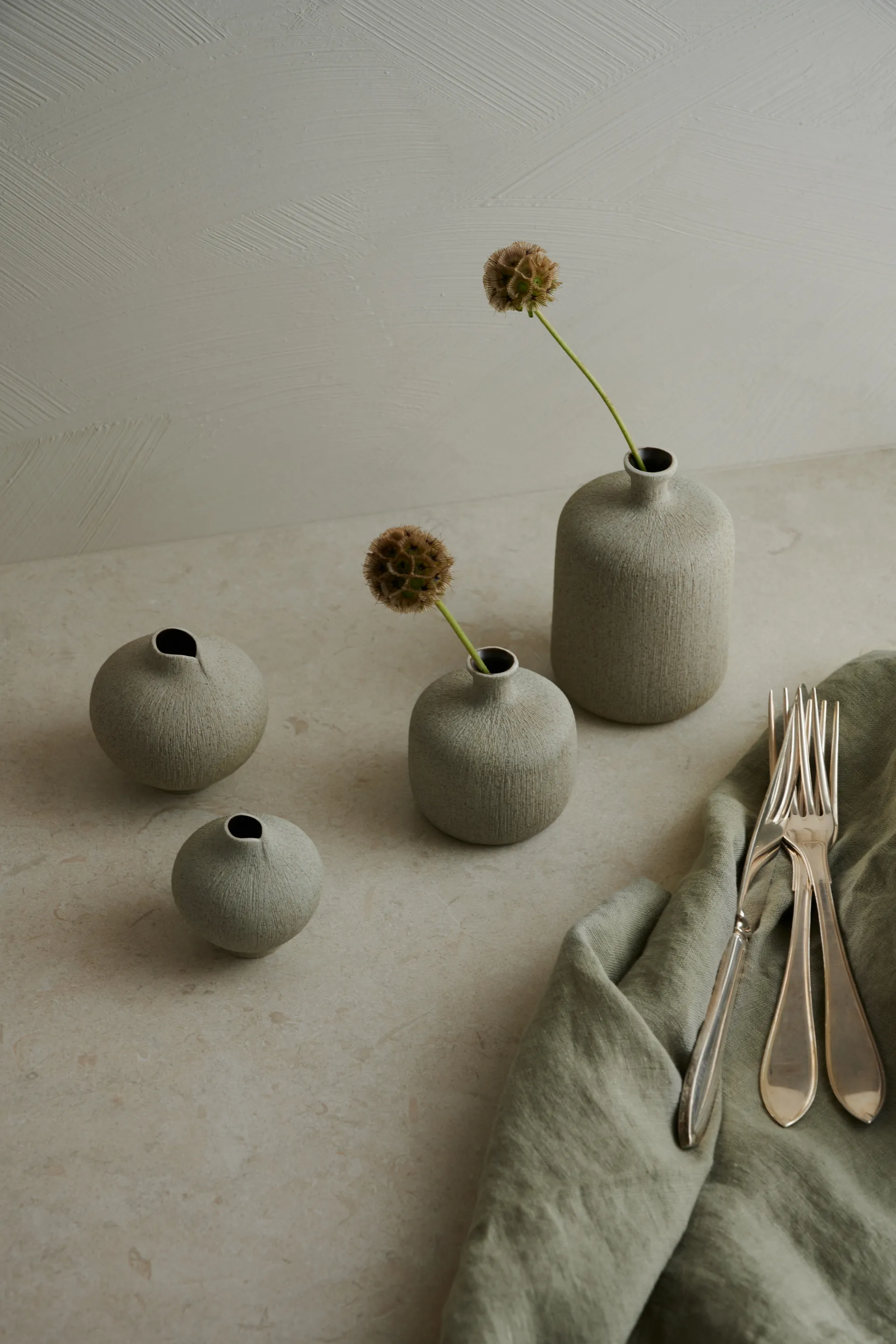 Bottle vase, Sand grey, medium Lindform