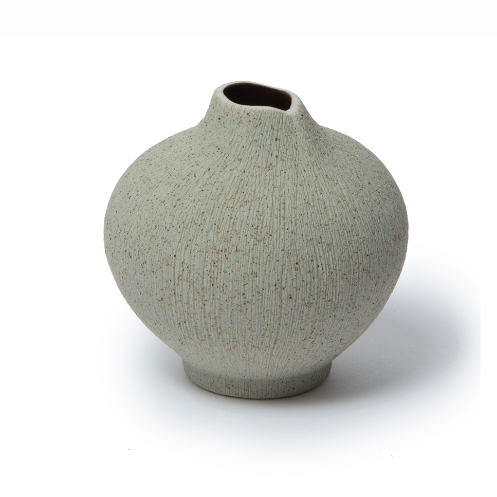 Lindform Line vase Sand grey, small | Scandinavian Design | Vases | Grey