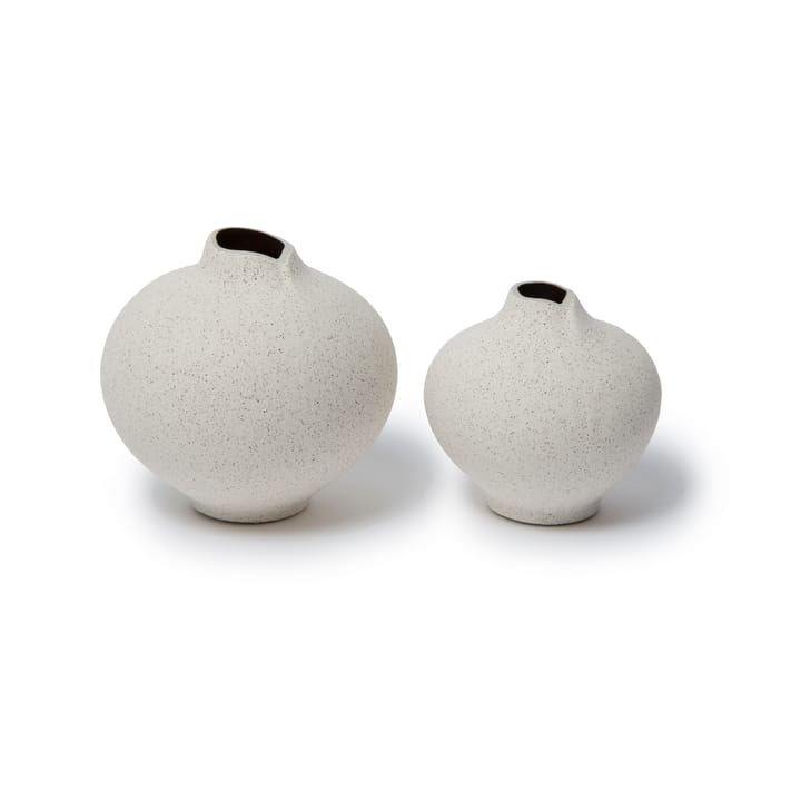 Line vase - Sand white, medium - Lindform