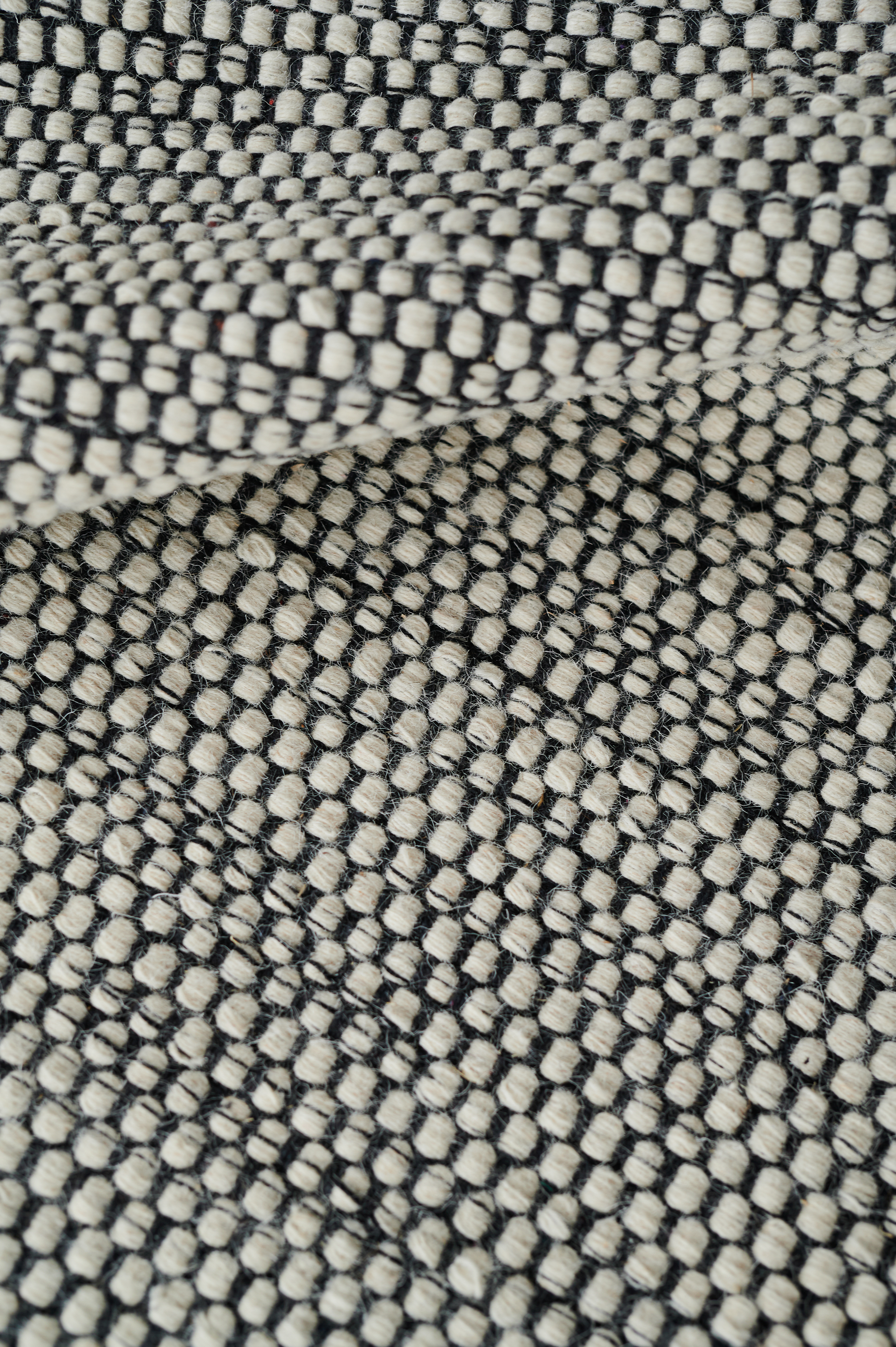Asko rug 200x300 cm from Design