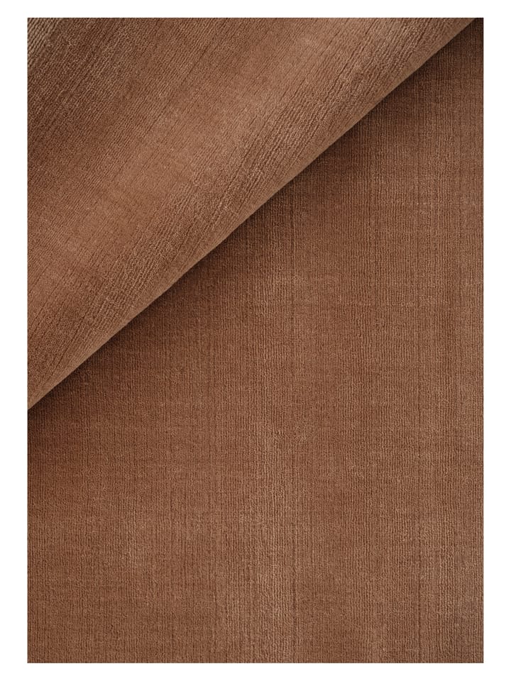 Halo Cloud wool carpet, Amber. 200x300 cm Linie Design