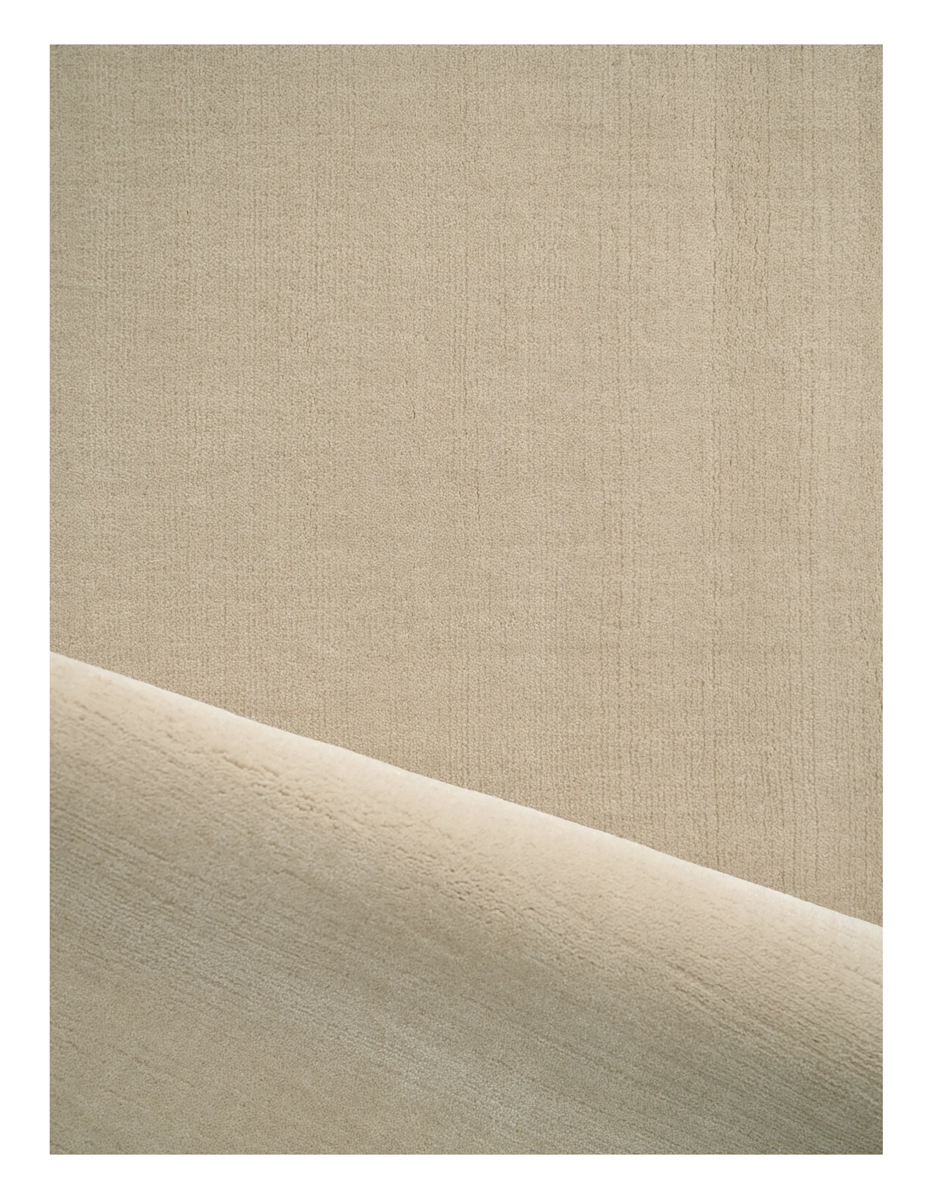 Halo Cloud wool carpet, Beige. 170x240 cm Linie Design