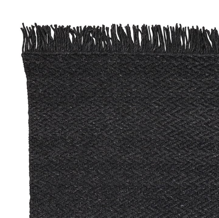 Idun rug 140x200 cm, Charcoal Linie Design