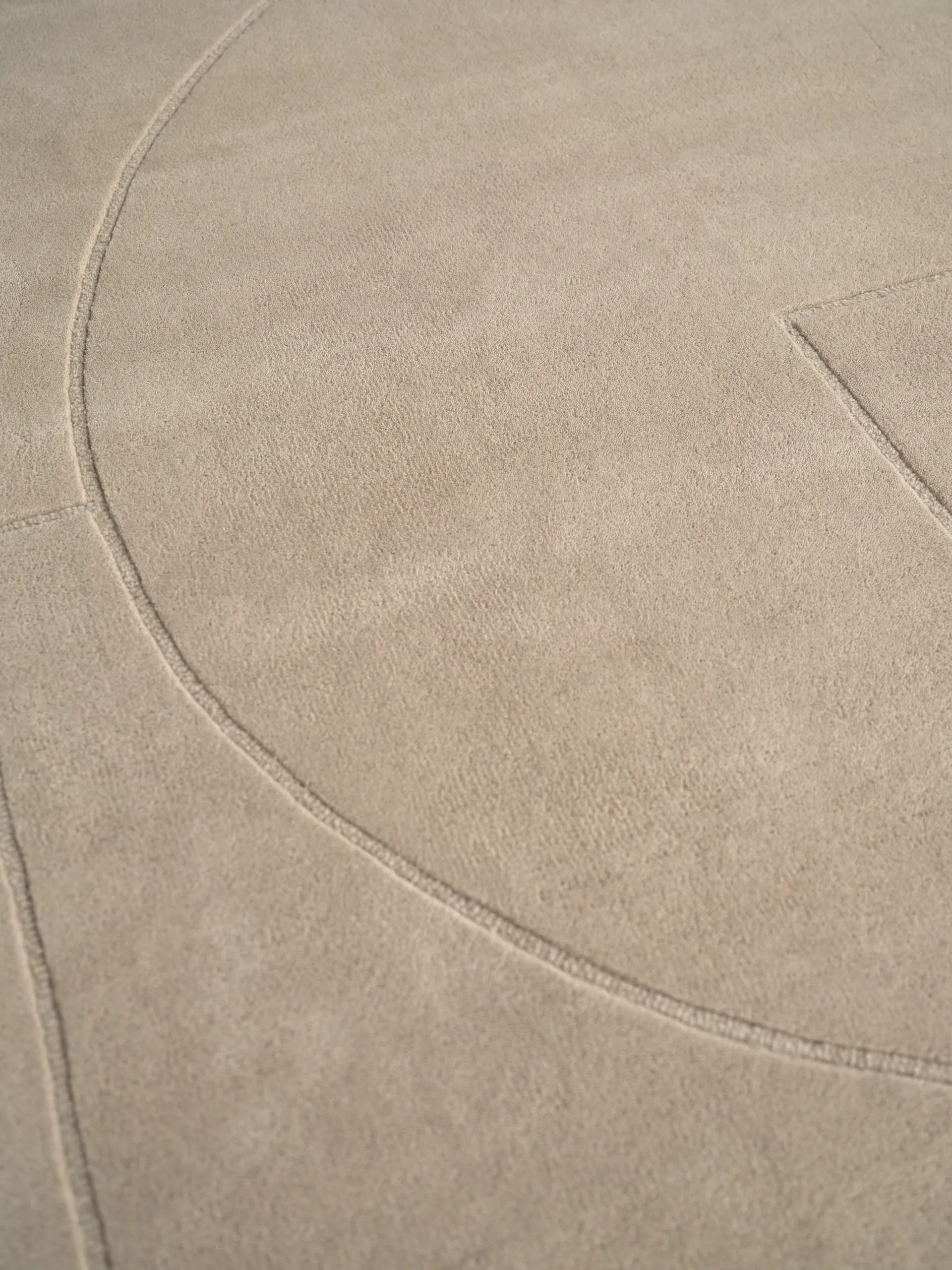 Lineal Poem wool carpet, Beige. 250x350 cm Linie Design