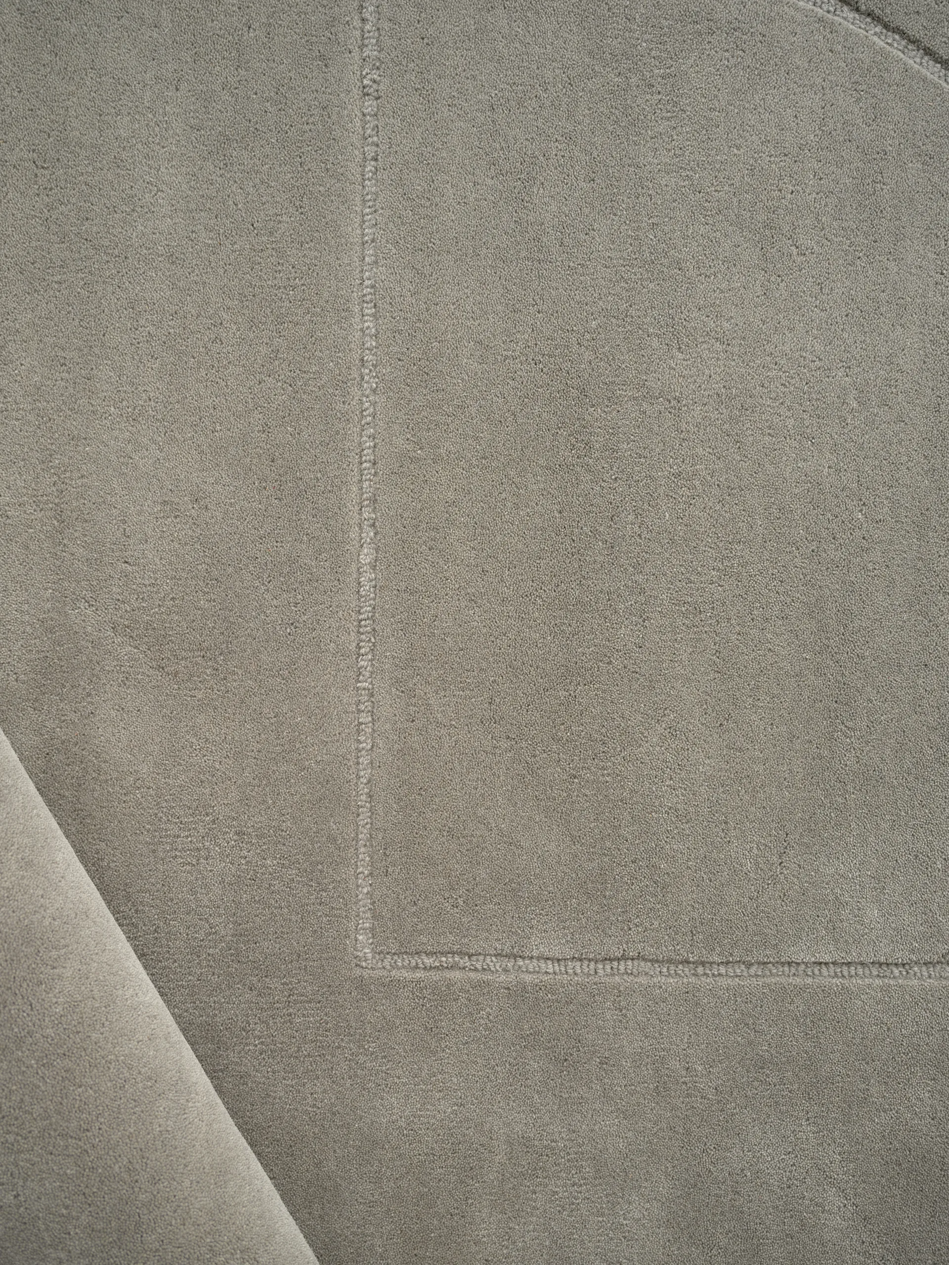 Lineal Poem wool carpet, Grey. 170x240 cm Linie Design