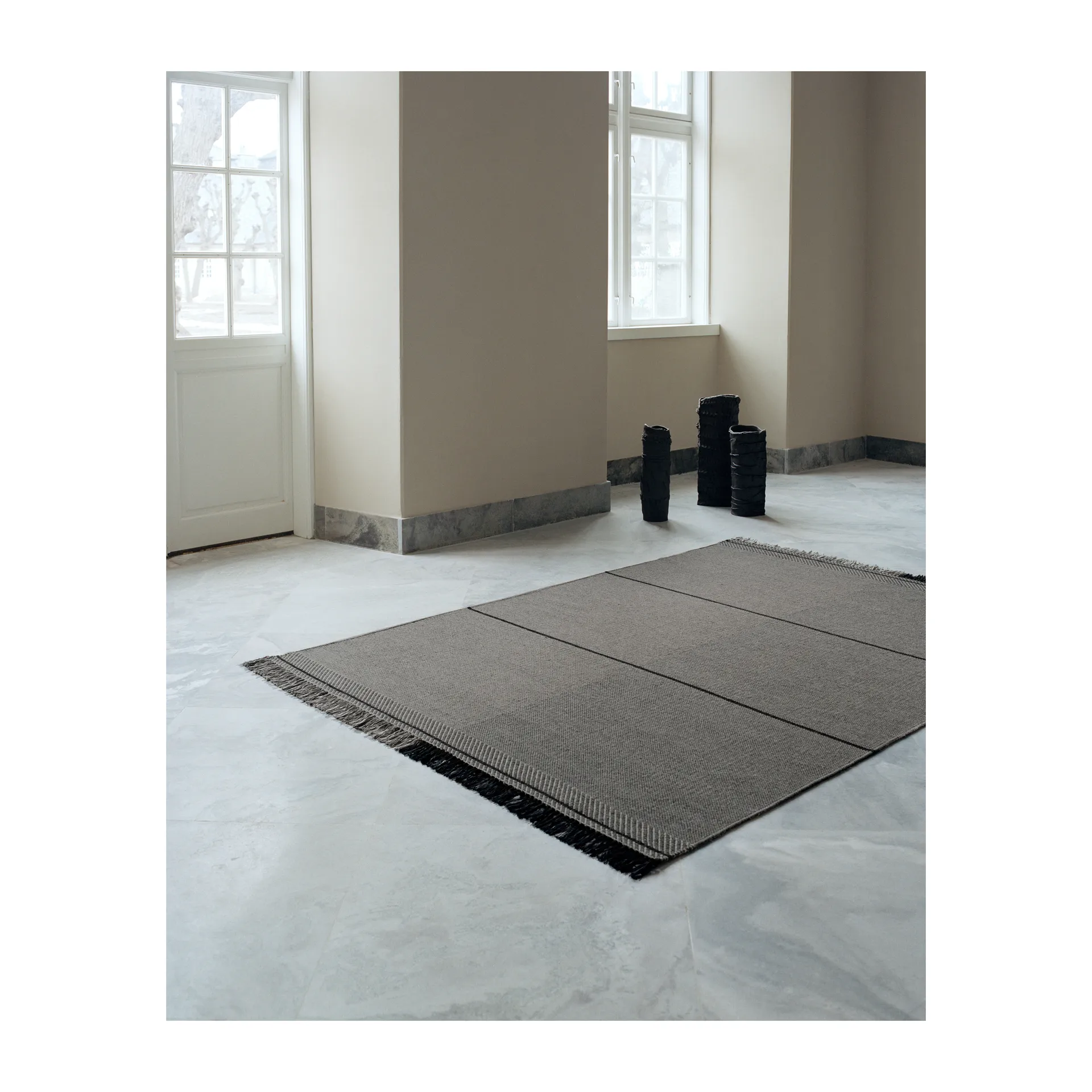 Mindful Soul wool carpet 140x200 cm, Stone-grey Linie Design