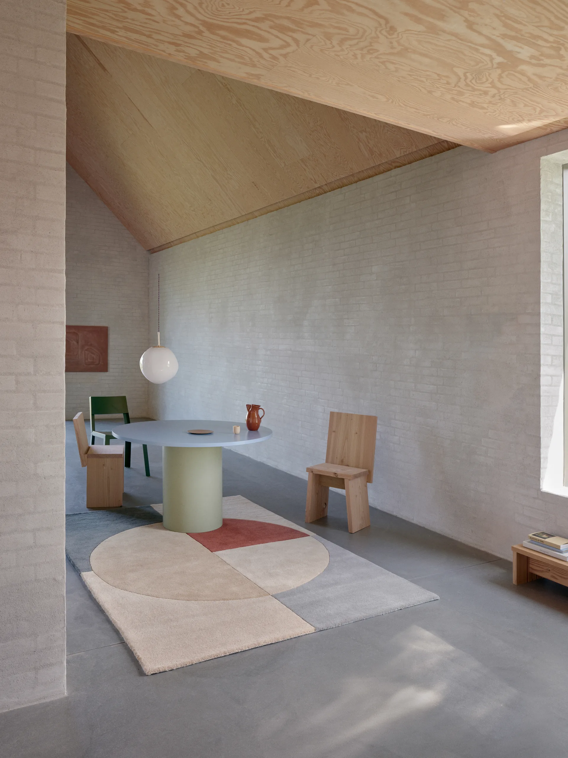 Radiality wool carpet, Ruby. 170x240 cm Linie Design