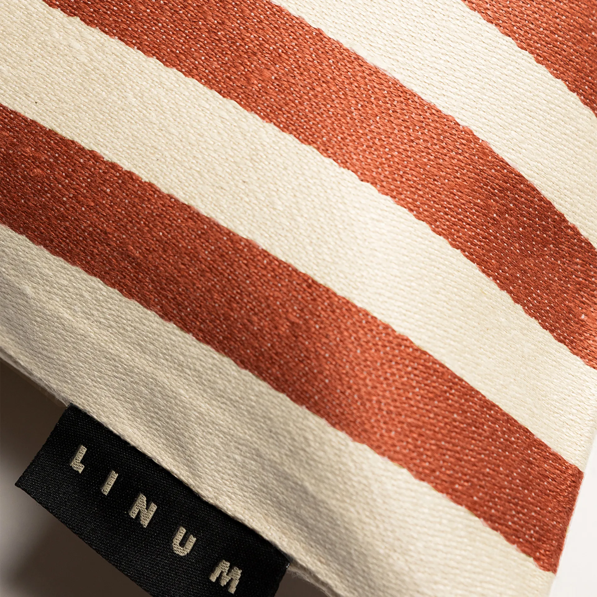 Amalfi pillowcase 35x50 cm, Rust-orange Linum