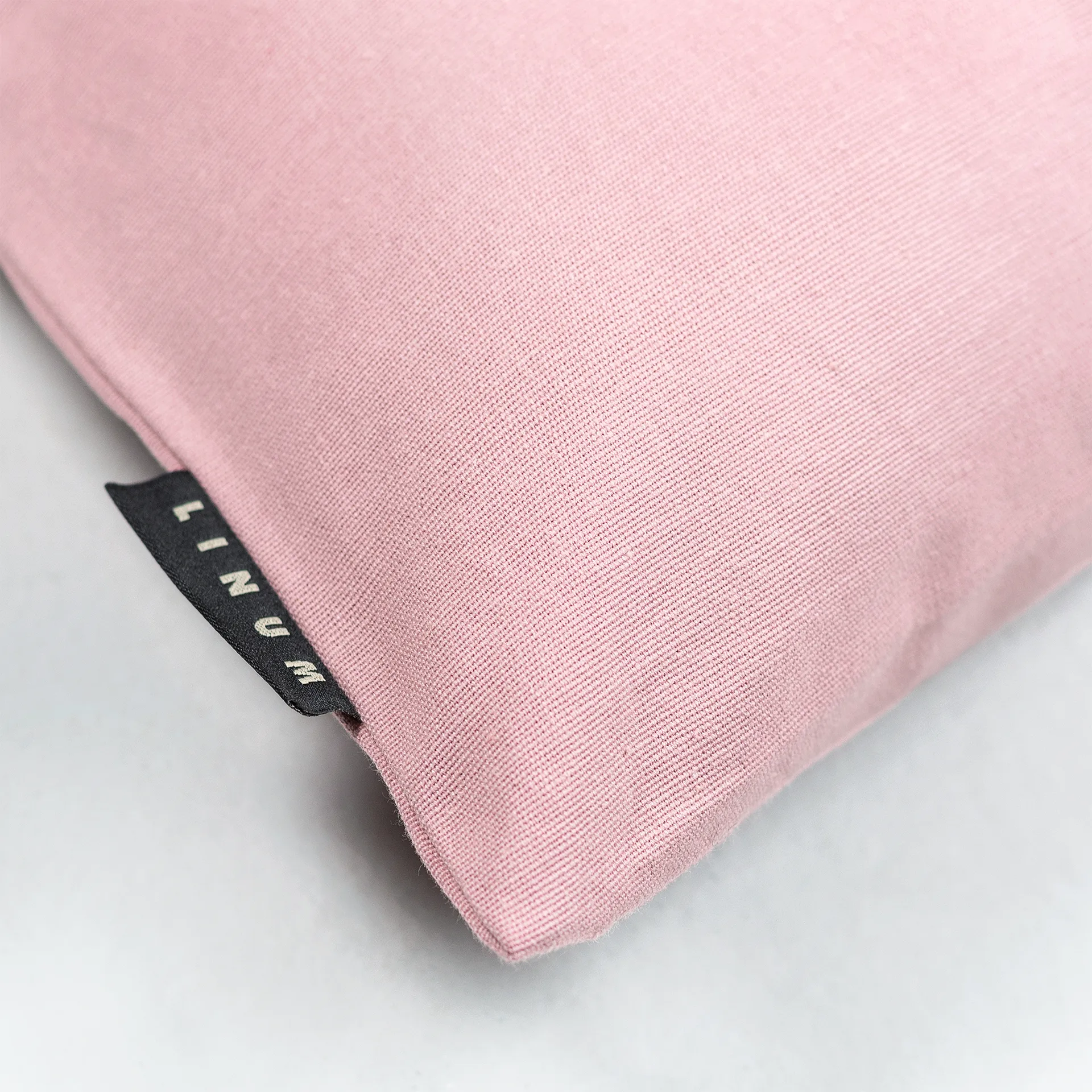 Annabell pillowcase 50x50 cm, Dusty pink Linum