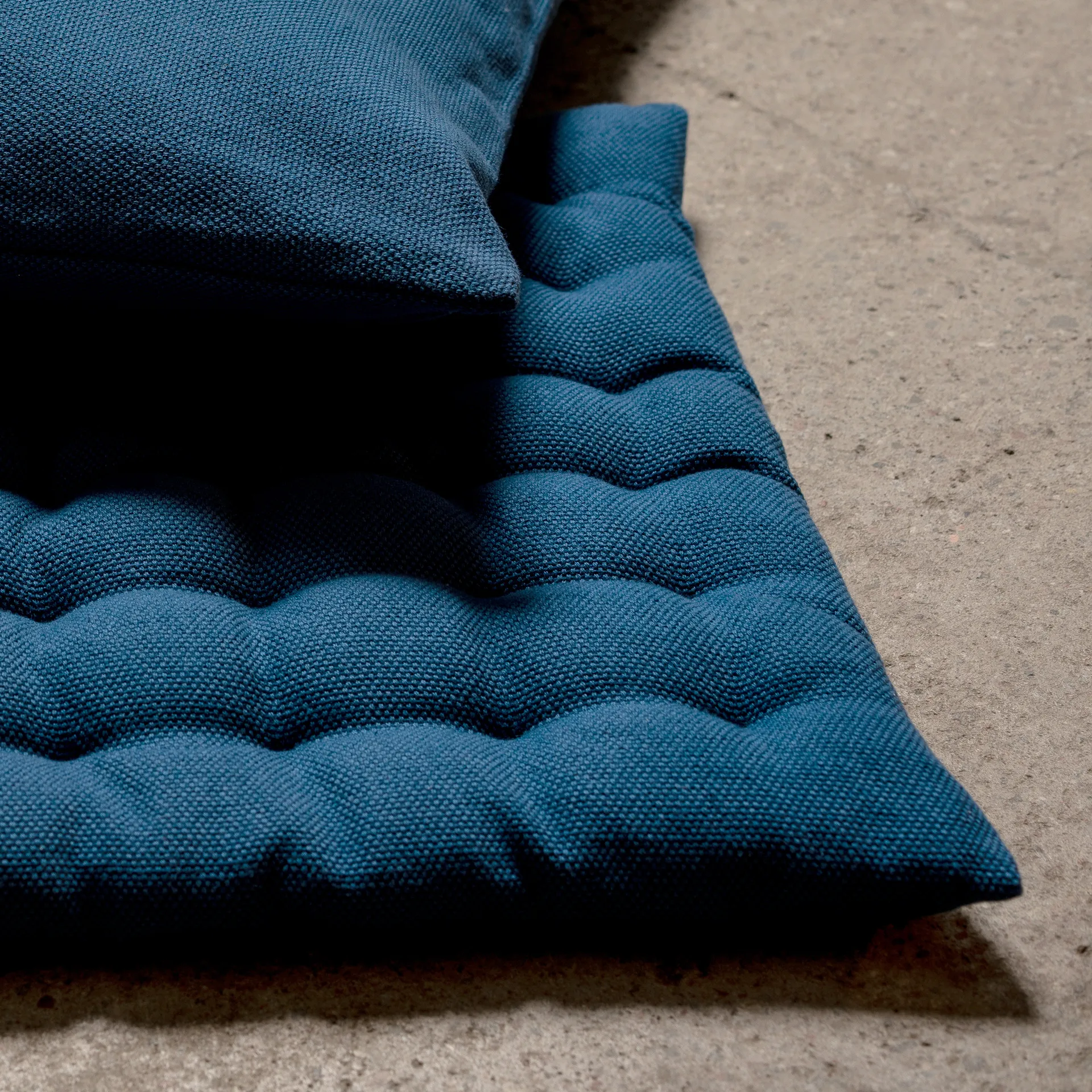 Pepper seat cushion 40x40 cm, Indigo blue Linum