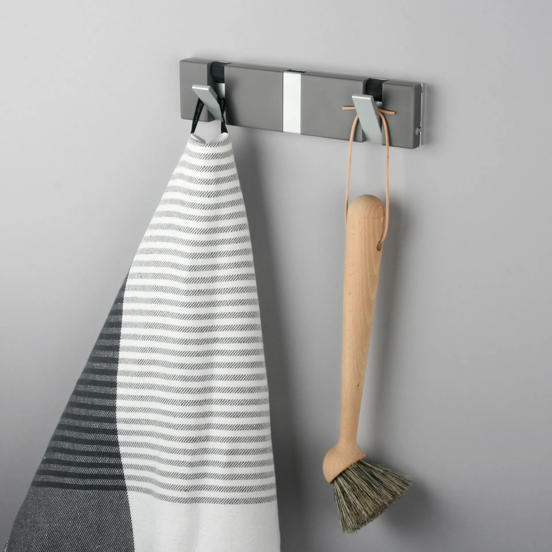 Loca Knax hanger 20 cm komposit, grey LoCa