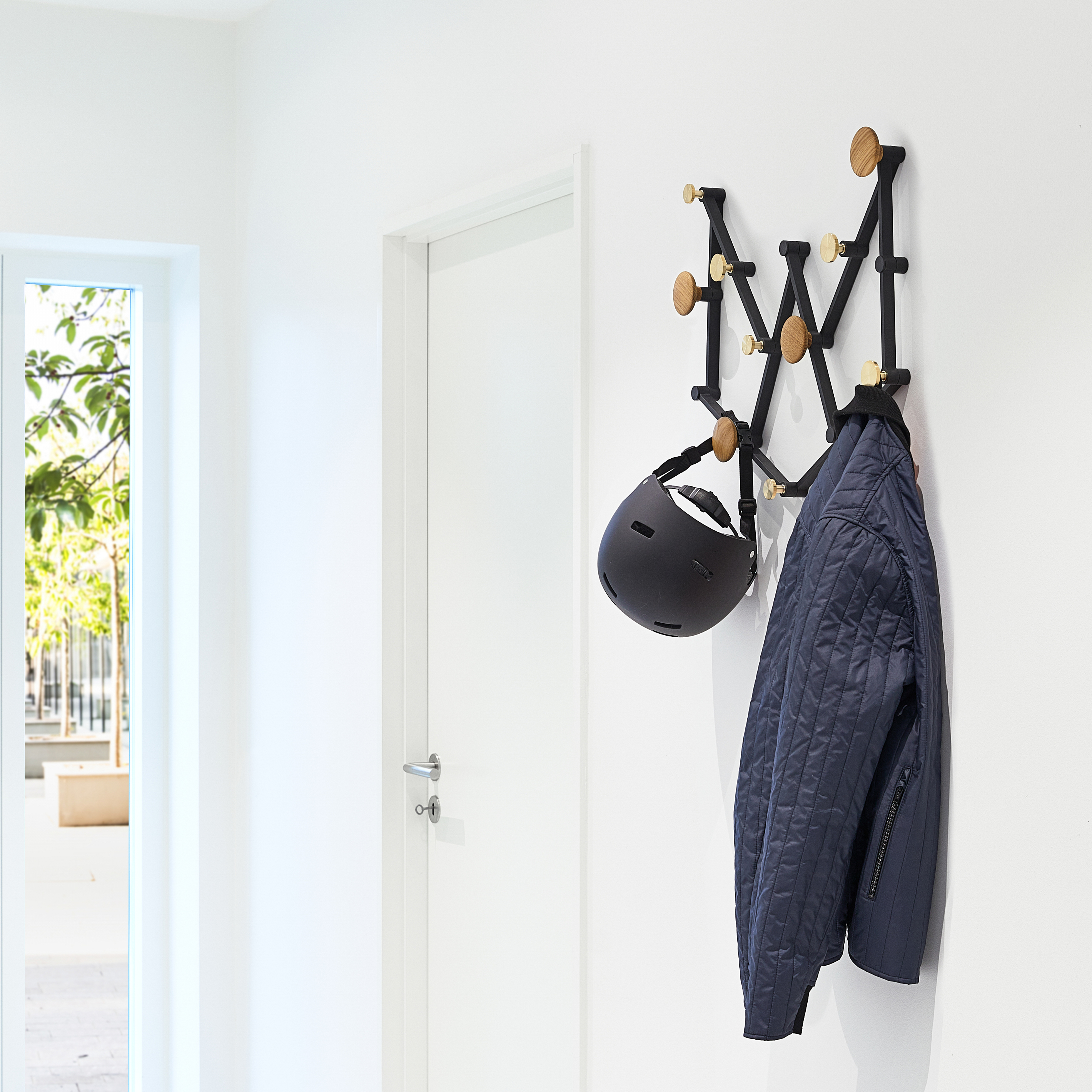 ウォールフック x-tend X•TEND hanger from LoCa - NordicNest.com