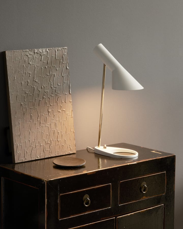 AJ Mini Anniversary edition table lamp, Matte white-pale rose Louis Poulsen
