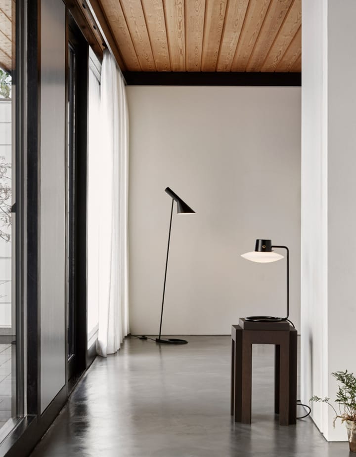AJ Oxford table lamp 41 cm black, Black Louis Poulsen