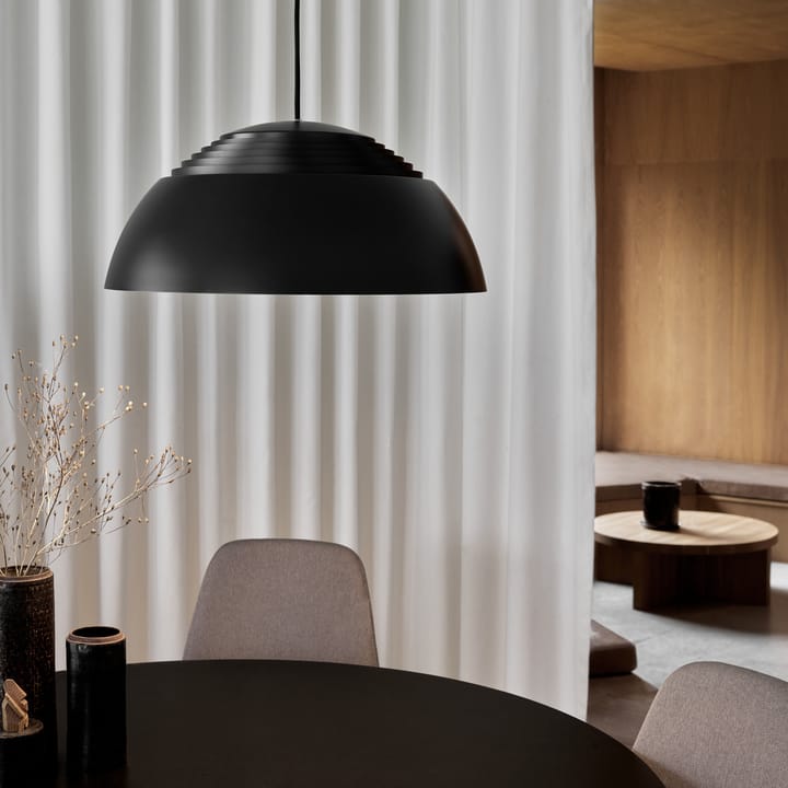 AJ Royal pendant lamp Ø50 cm, Black Louis Poulsen