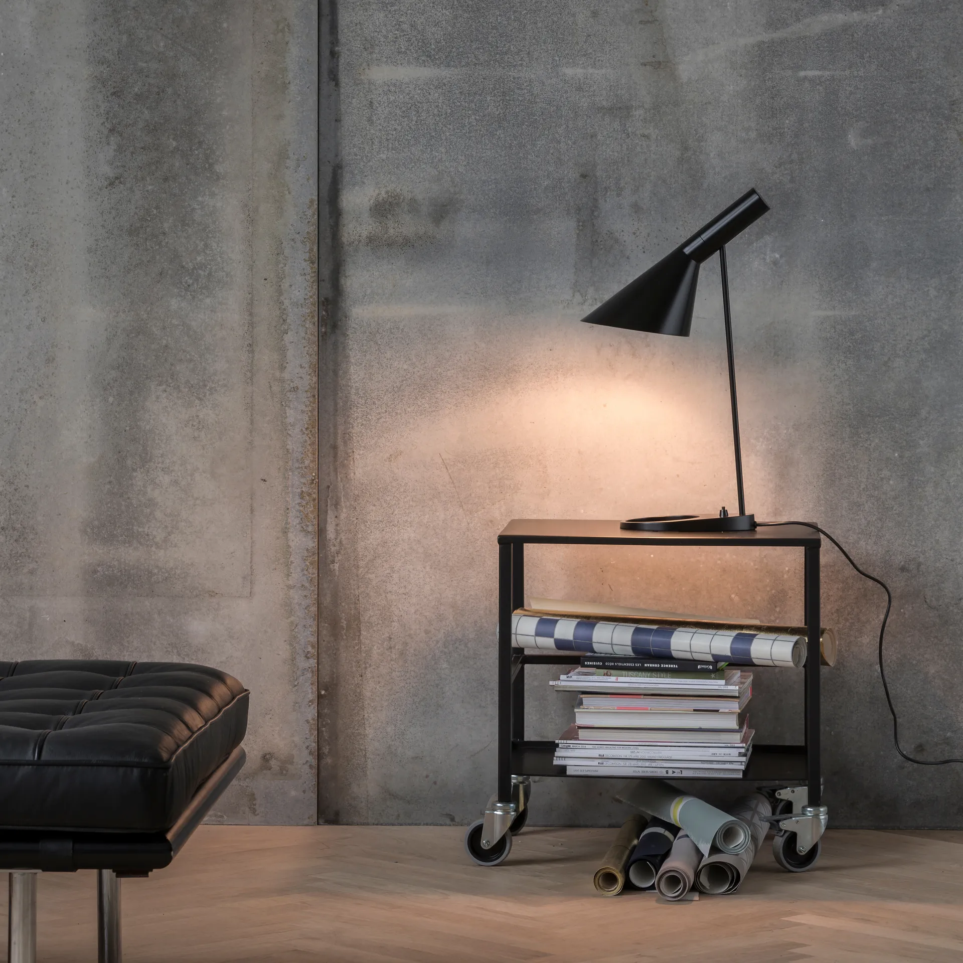 AJ table lamp, Black Louis Poulsen