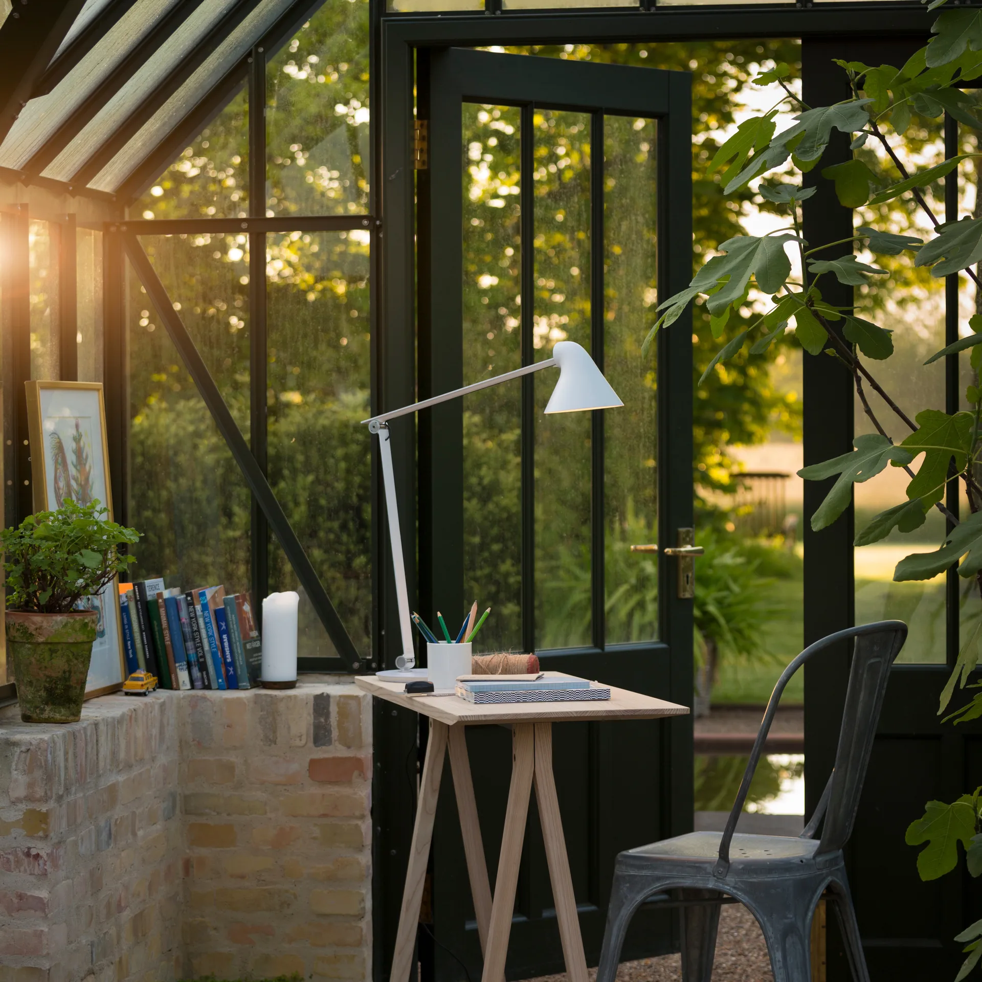 NJP table lamp, White Louis Poulsen