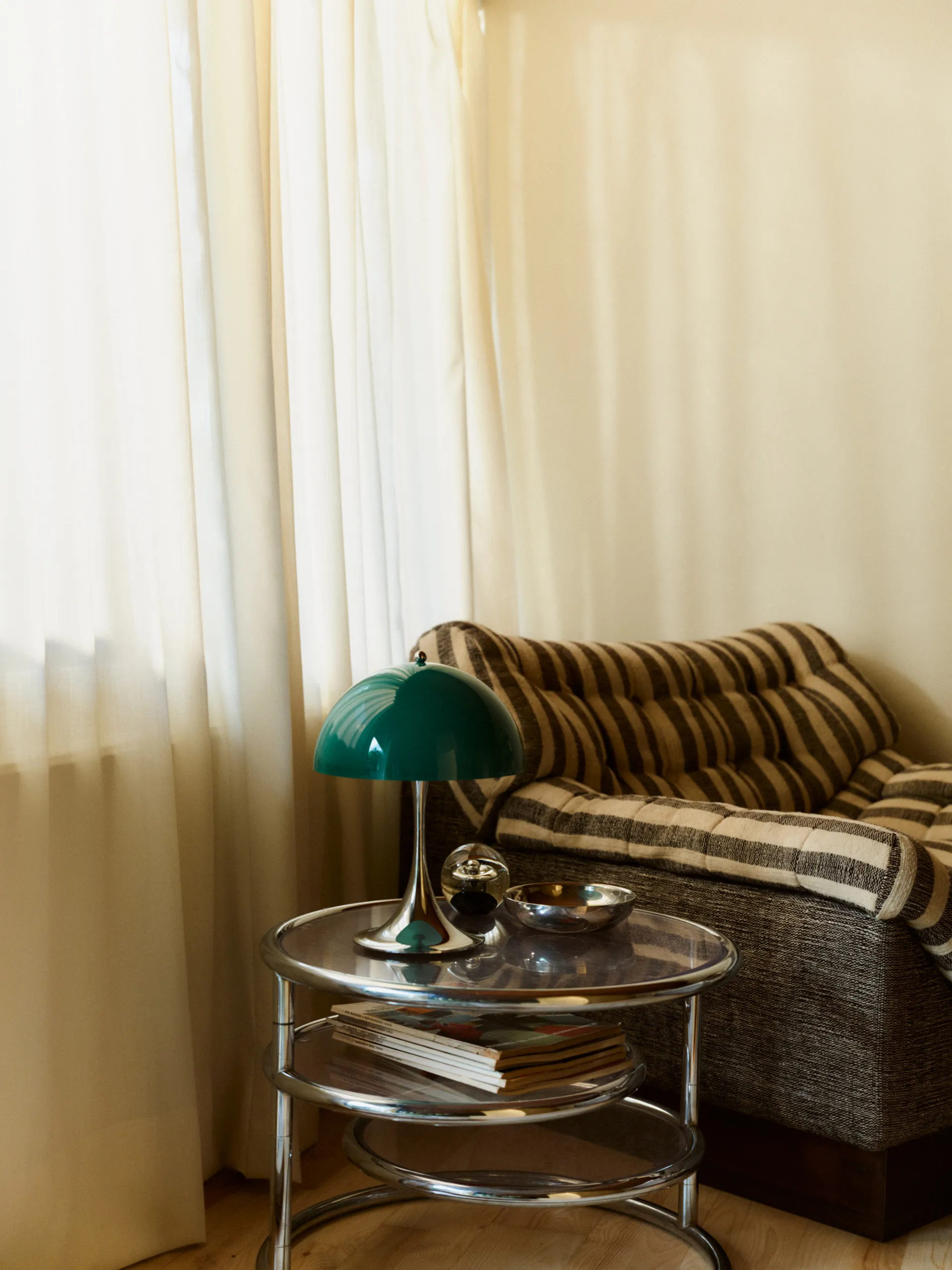 Panthella 250 portable table lamp V3, Original Opal Green Louis Poulsen