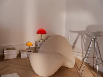 Panthella 250 portable table lamp V3 - Original Opal Red - Louis Poulsen