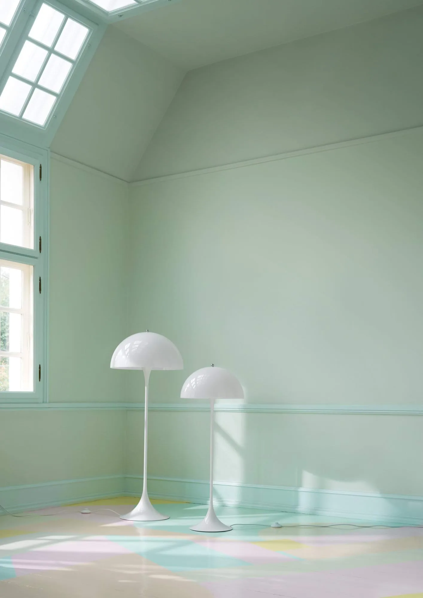 Panthella 500 floor lamp, V3, Opal white Louis Poulsen