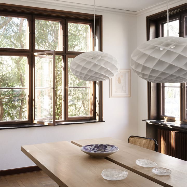 Patera Oval pendant lamp, White Louis Poulsen