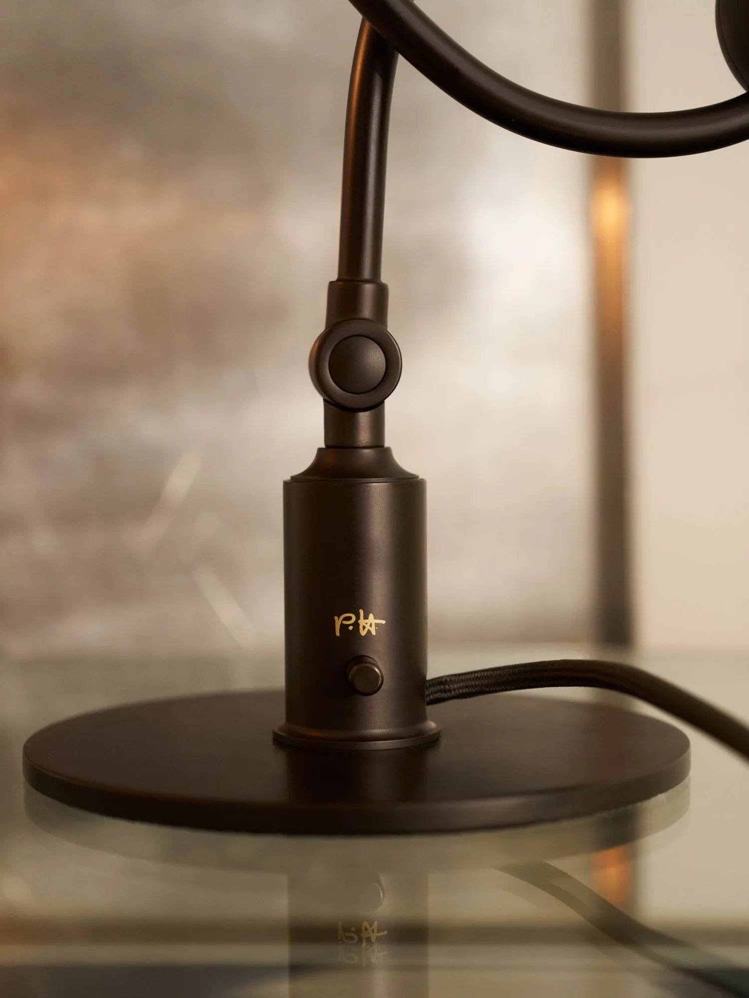 PH 1/1 Piano table lamp, Dusty terracotta Louis Poulsen