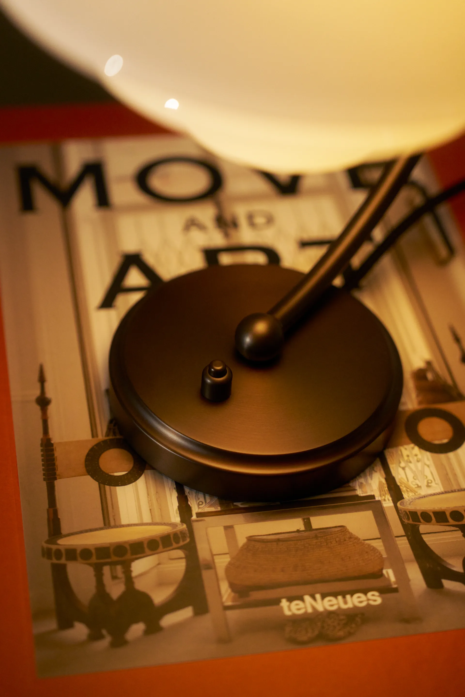 PH 2/2 Luna table lamp, Aged brass-opal glass Louis Poulsen