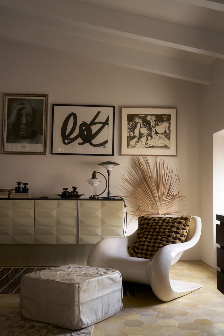 PH 3/2 Luna table lamp, Aged brass-opal glass Louis Poulsen