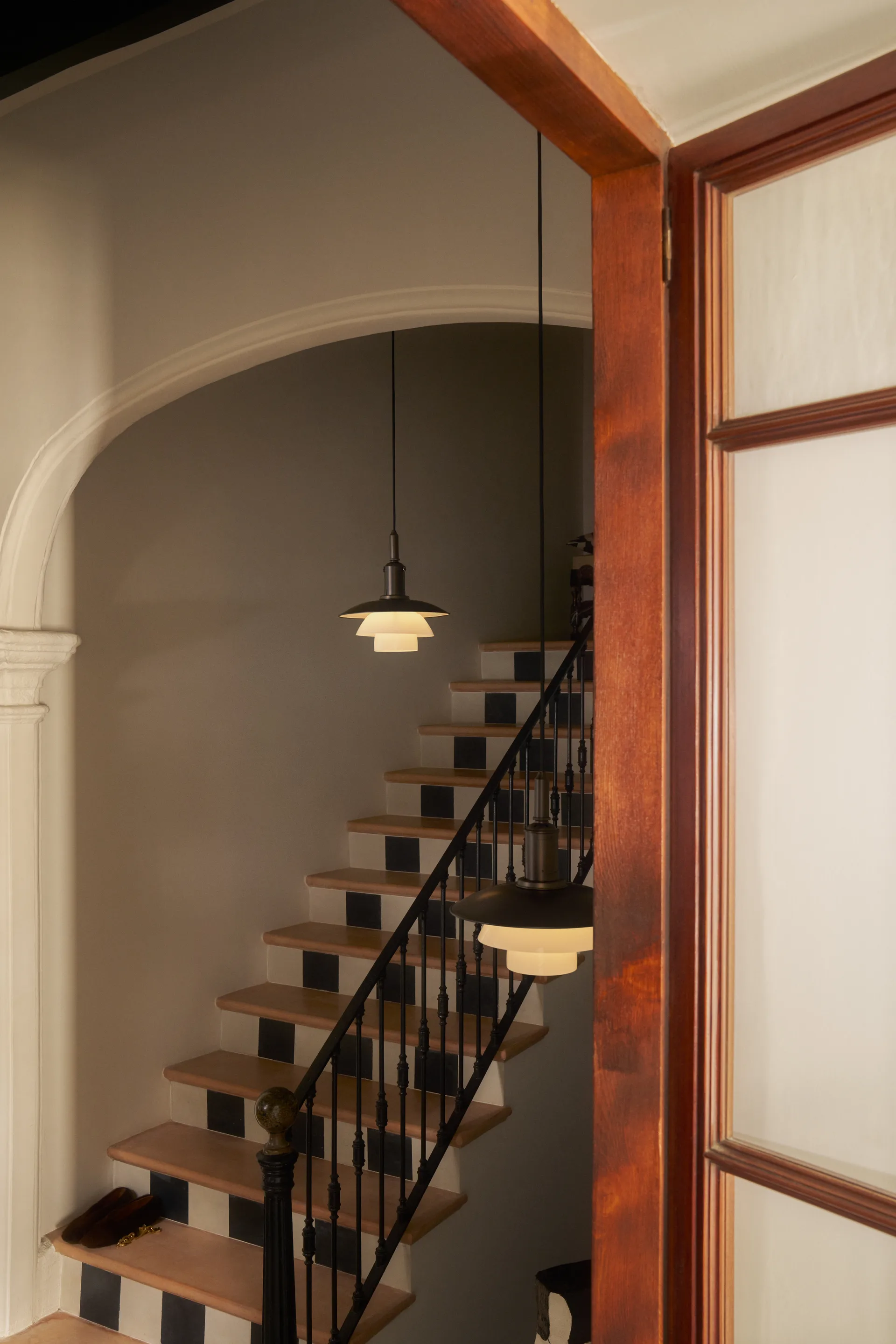 PH 3/3 Luna pendant, Aged brass-opal glass Louis Poulsen