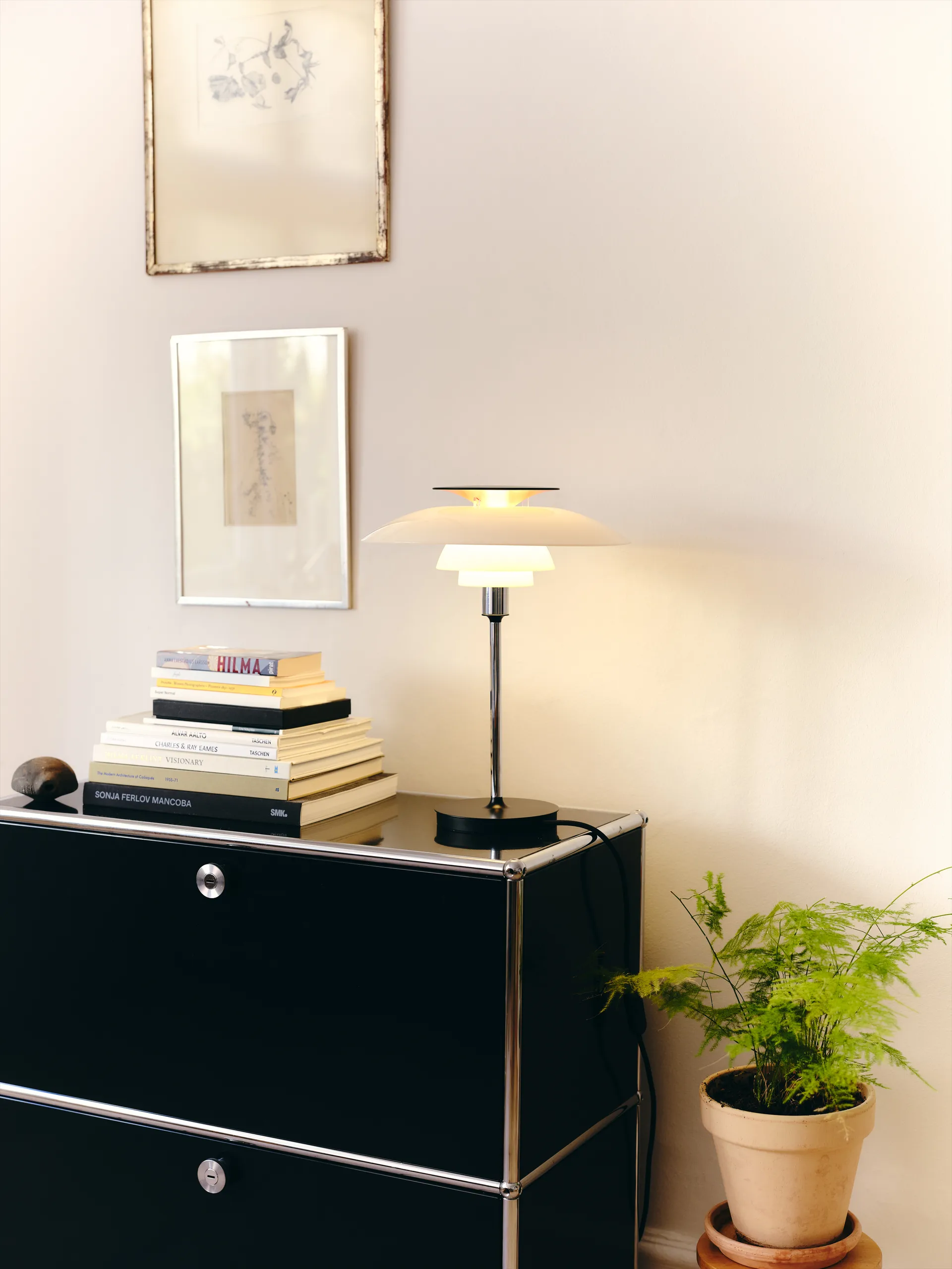 PH 80 table lamp, White opal, chrome-plated Louis Poulsen