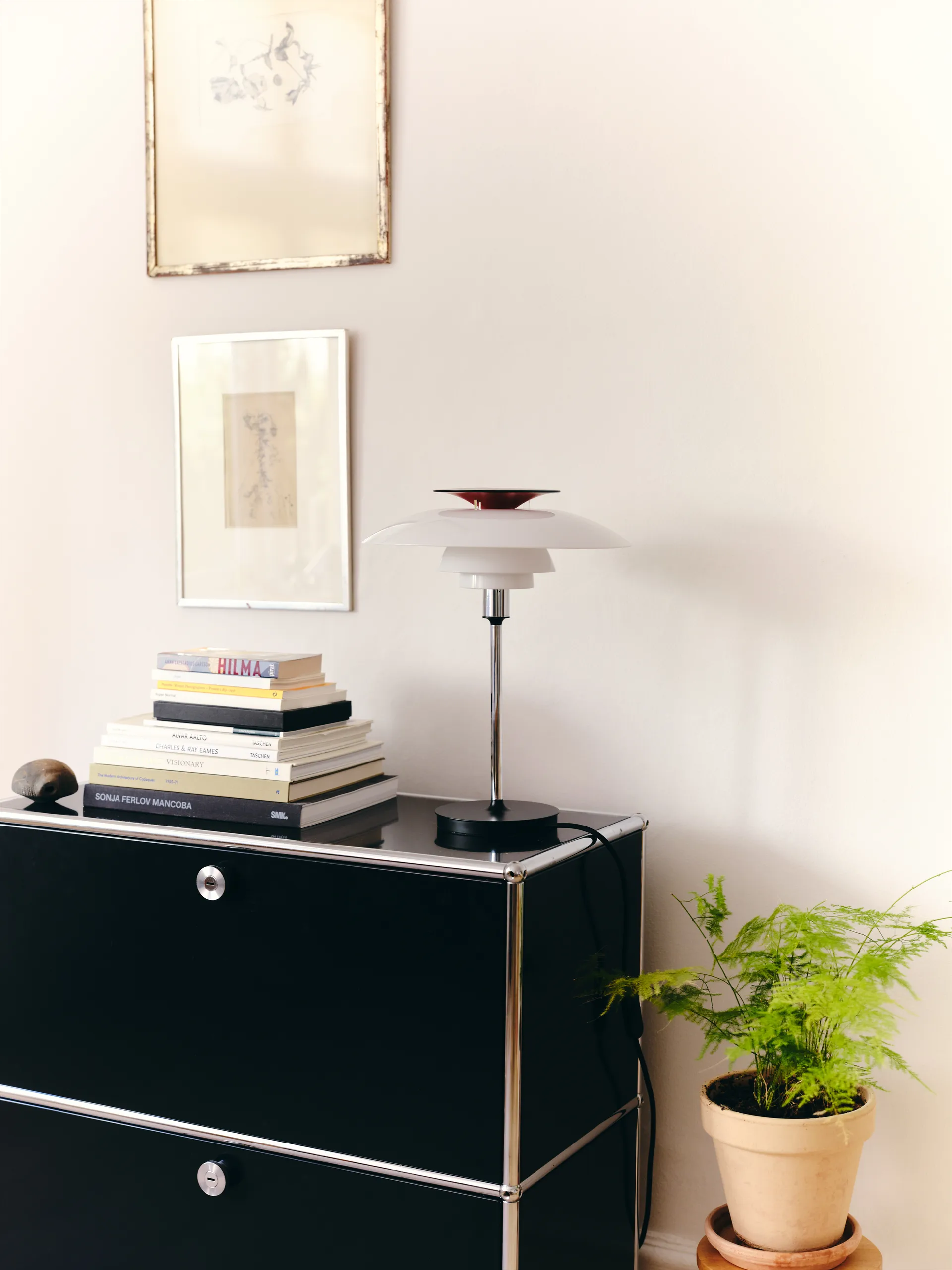 PH 80 table lamp, White opal, chrome-plated Louis Poulsen