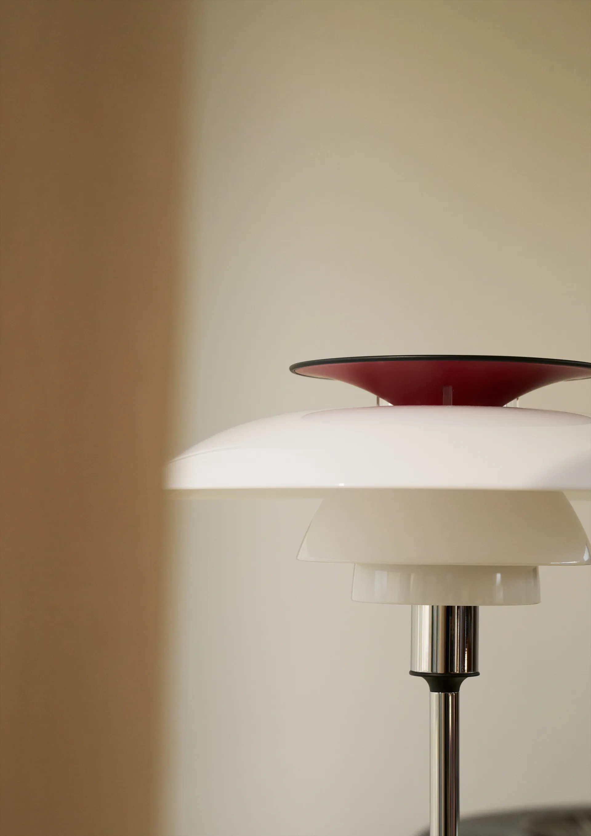 PH 80 table lamp, White opal, chrome-plated Louis Poulsen