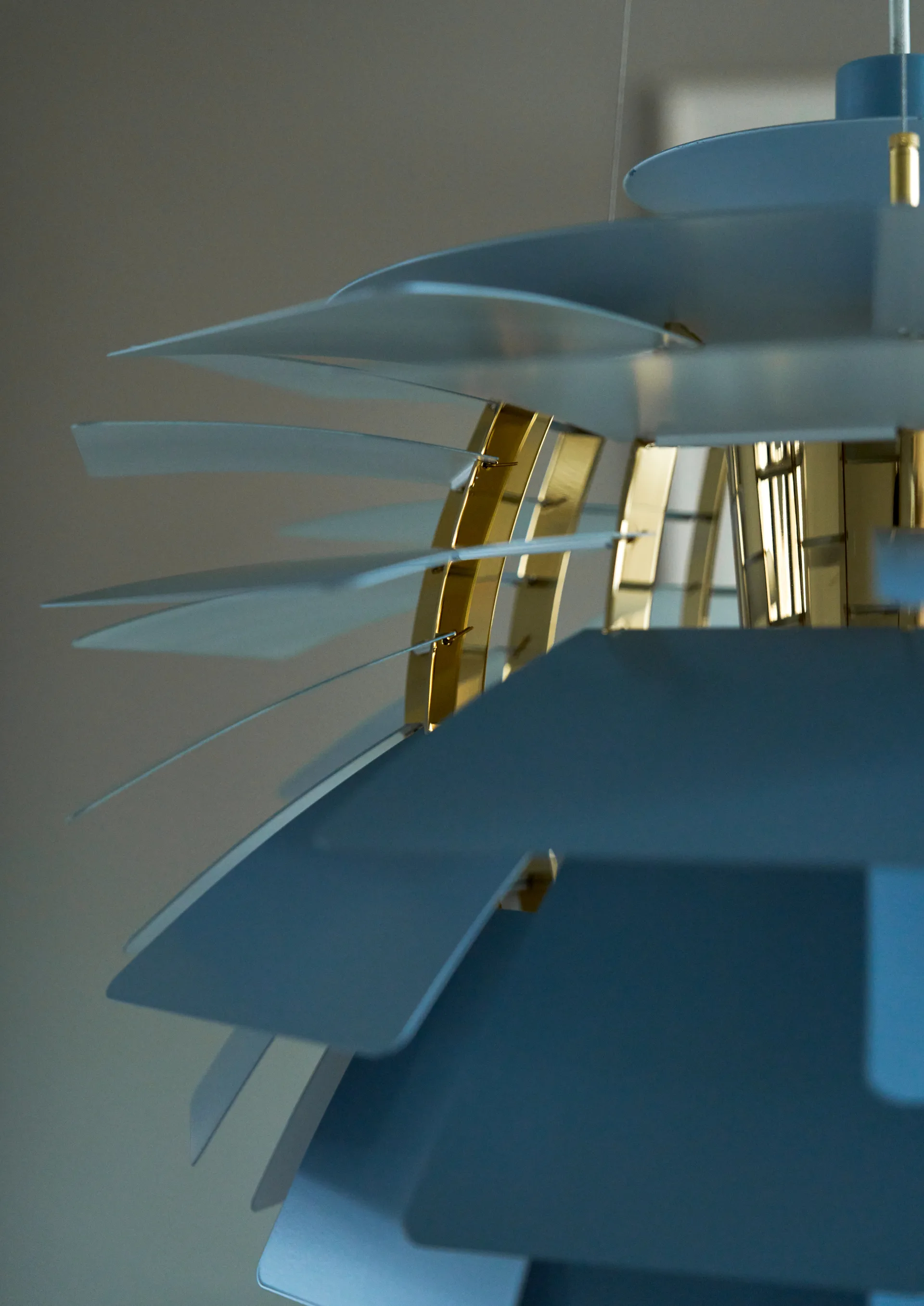 PH Artichoke pendant lamp Ø60 cm, Dusty blue-brass metallised Louis Poulsen