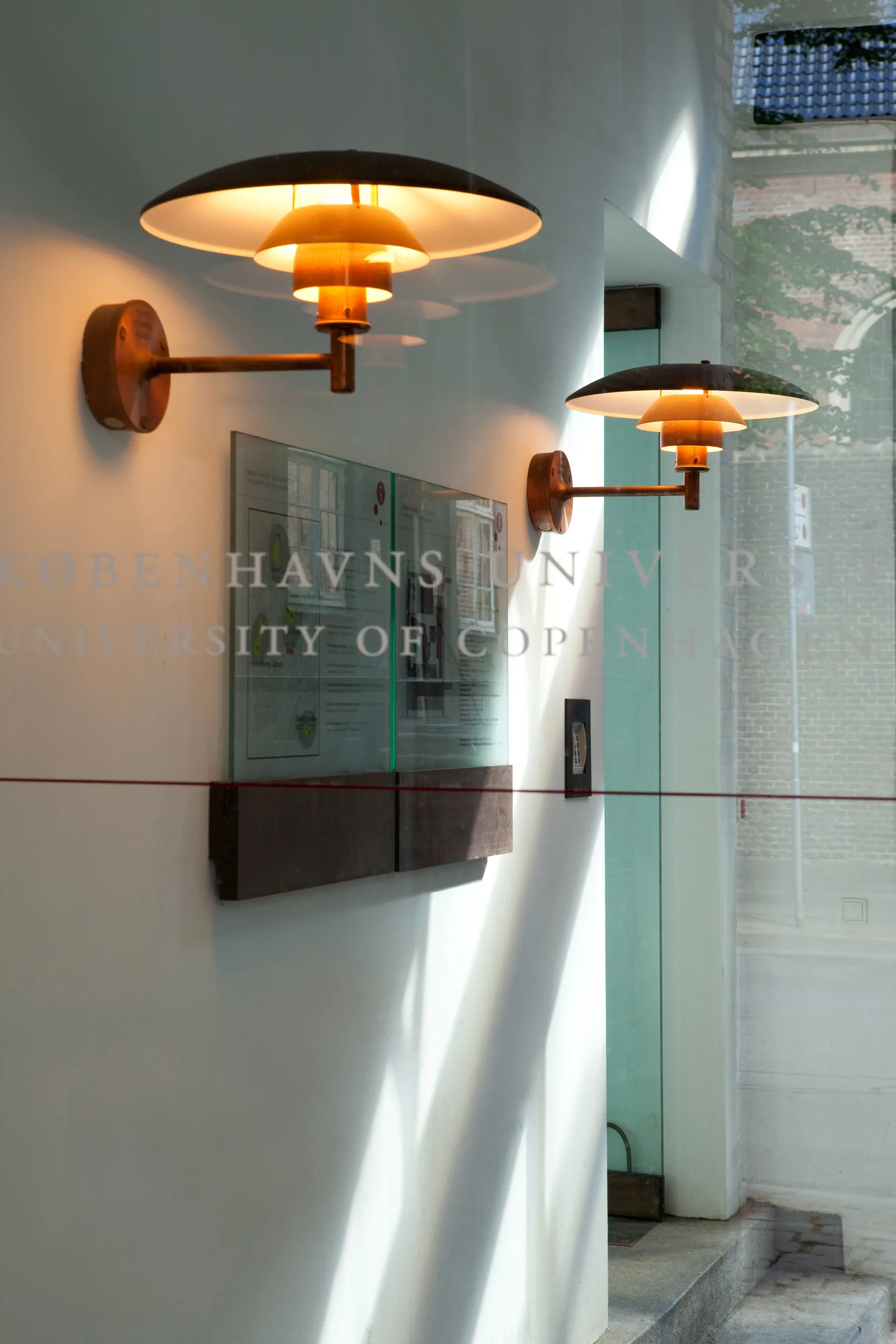 PH wall lamp, Brushed copper Louis Poulsen