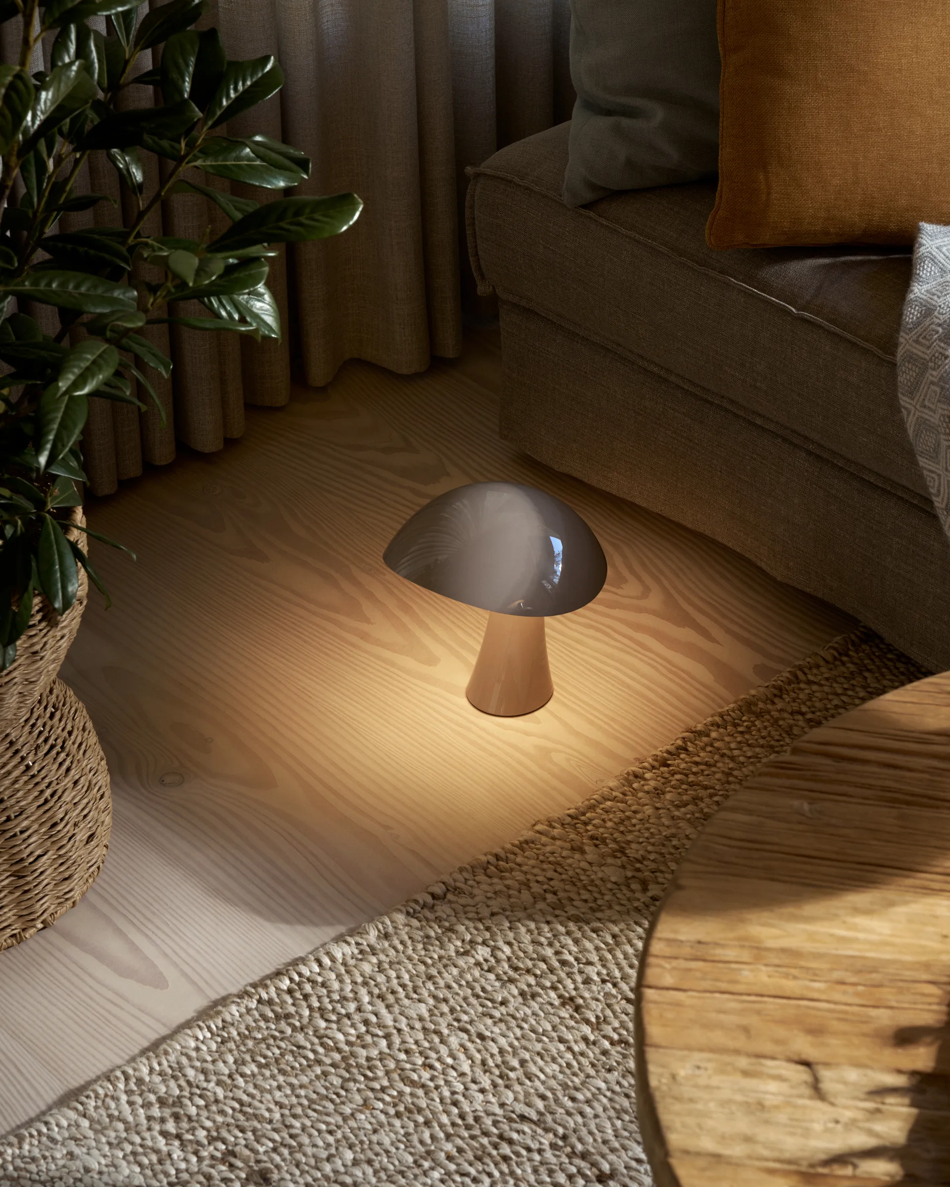 Rumee 220 portable table lamp, Earth Grey Louis Poulsen