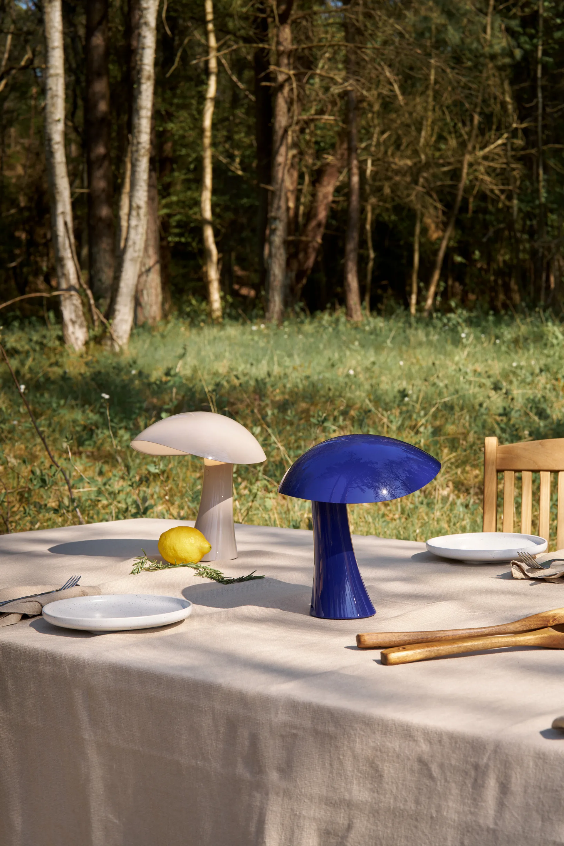 Rumee 220 portable table lamp, Night Blue Louis Poulsen