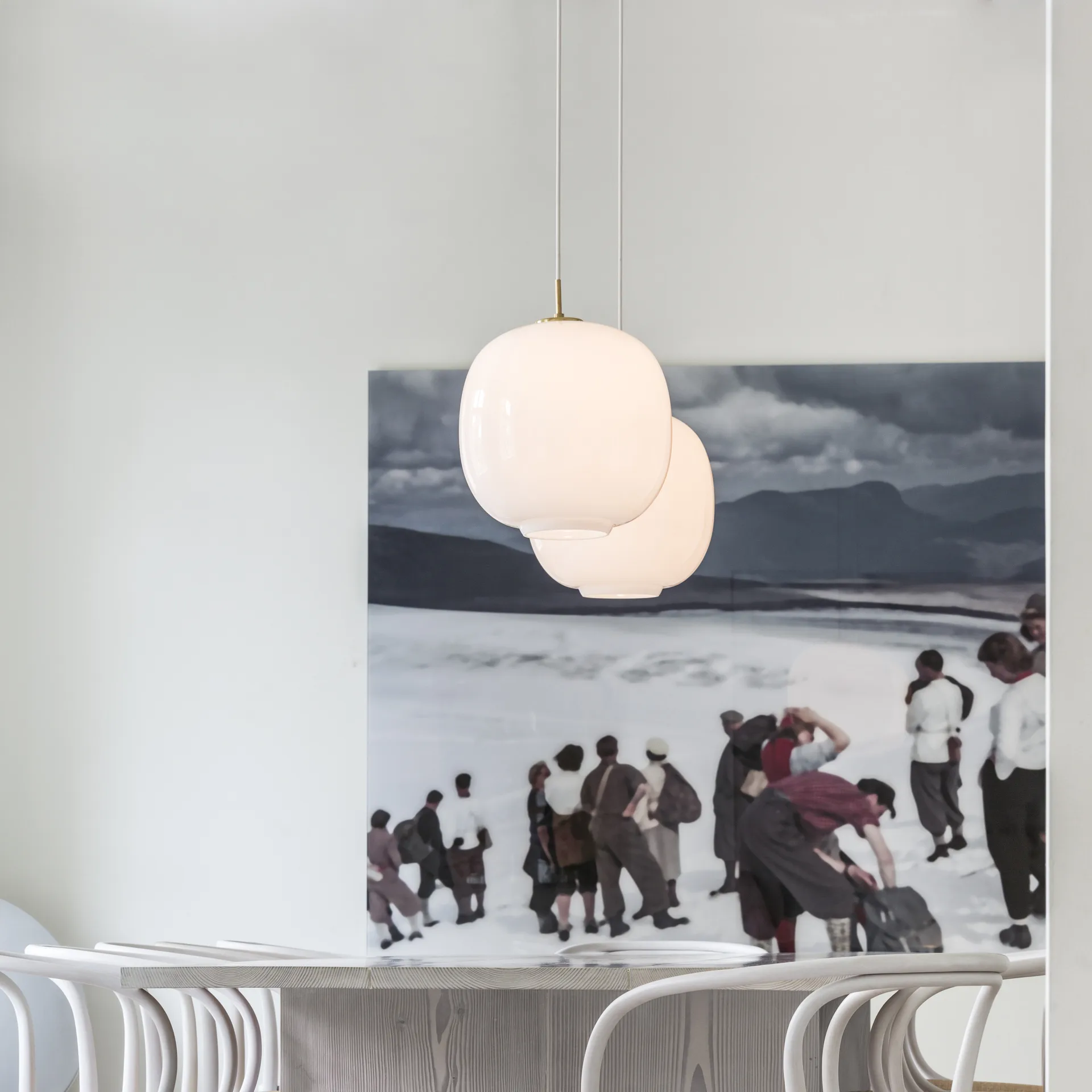 VL45 Radiohus pendant lamp Ø25 cm, Brass-white opal glass Louis Poulsen