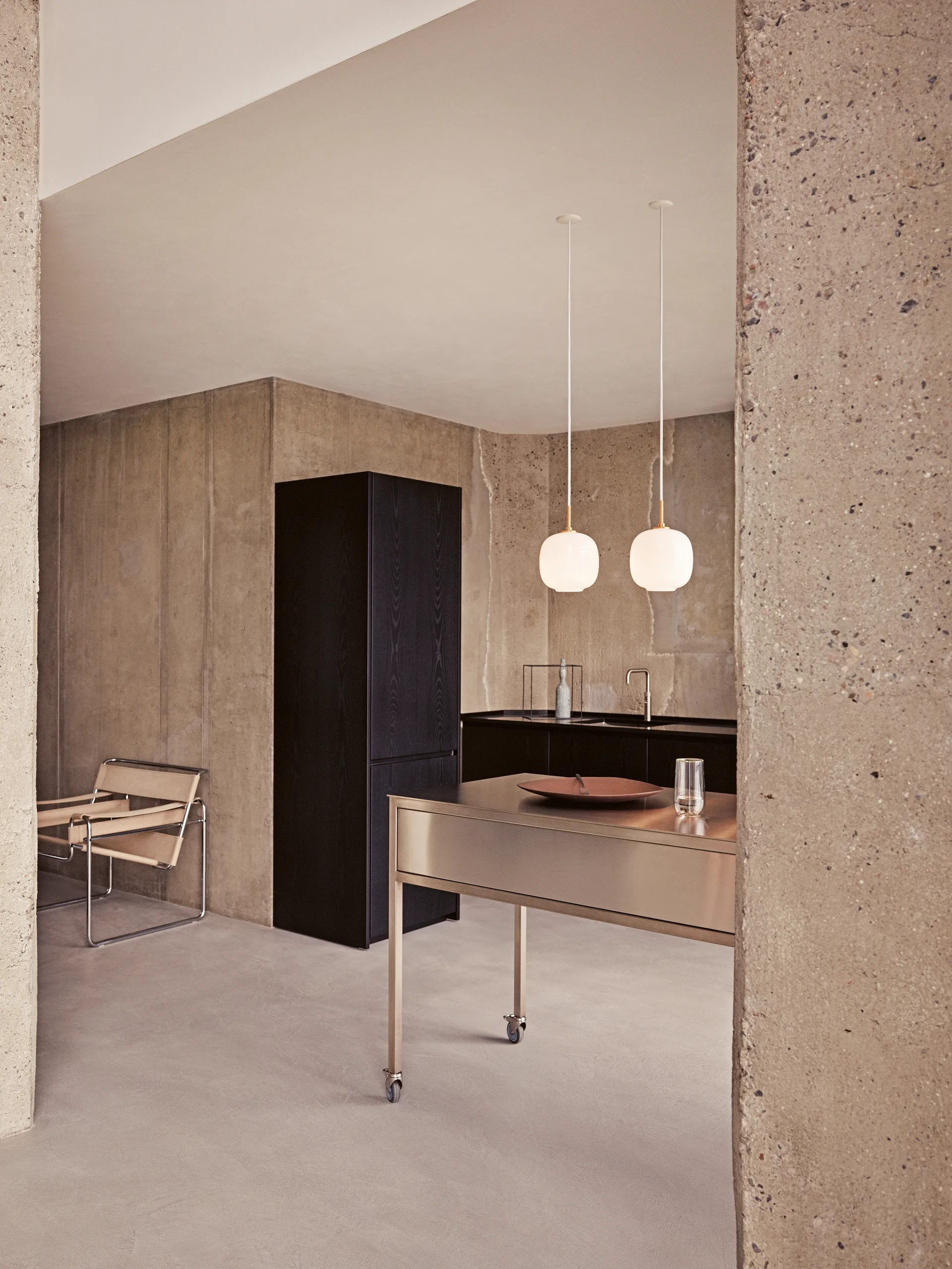 VL45 Radiohus pendant lamp Ø37 cm, Brass-white opal glass Louis Poulsen