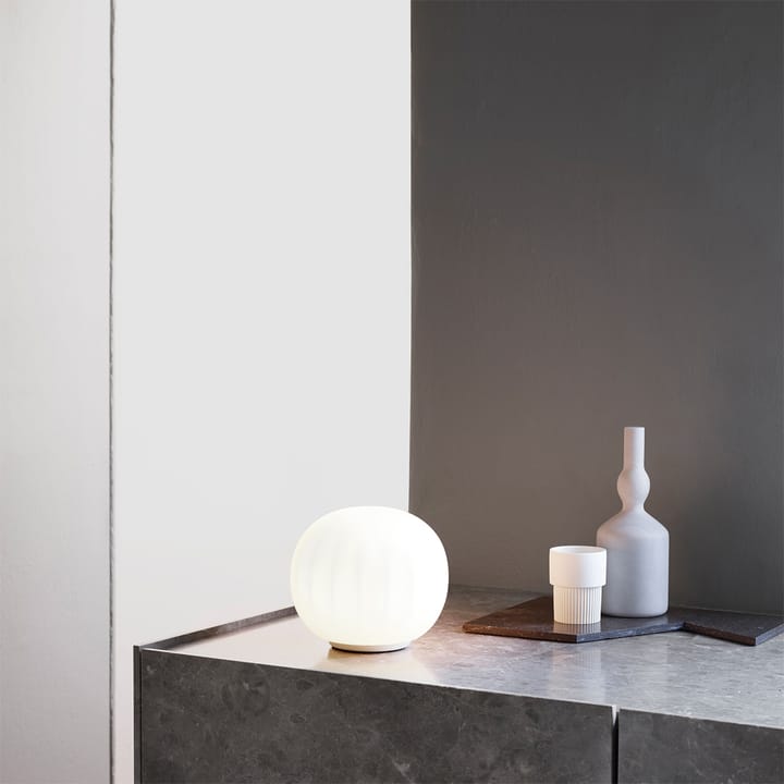Lita table lamp - Ø18 cm, white base - Luceplan