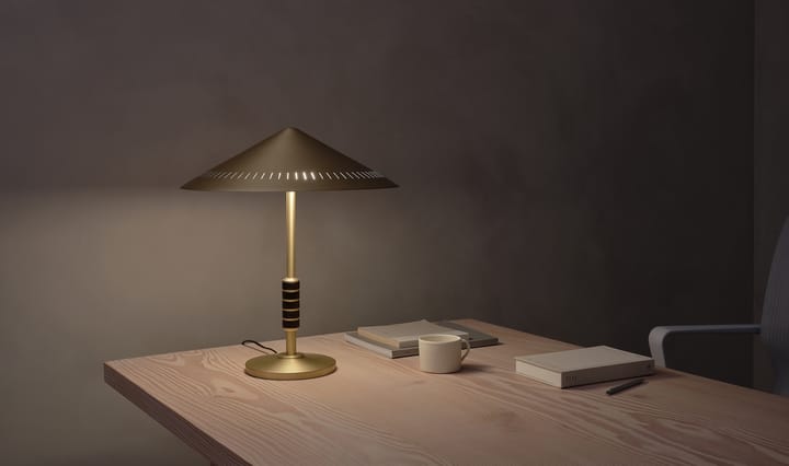 Governor 405 table lamp - Brass-walnut - LYFA