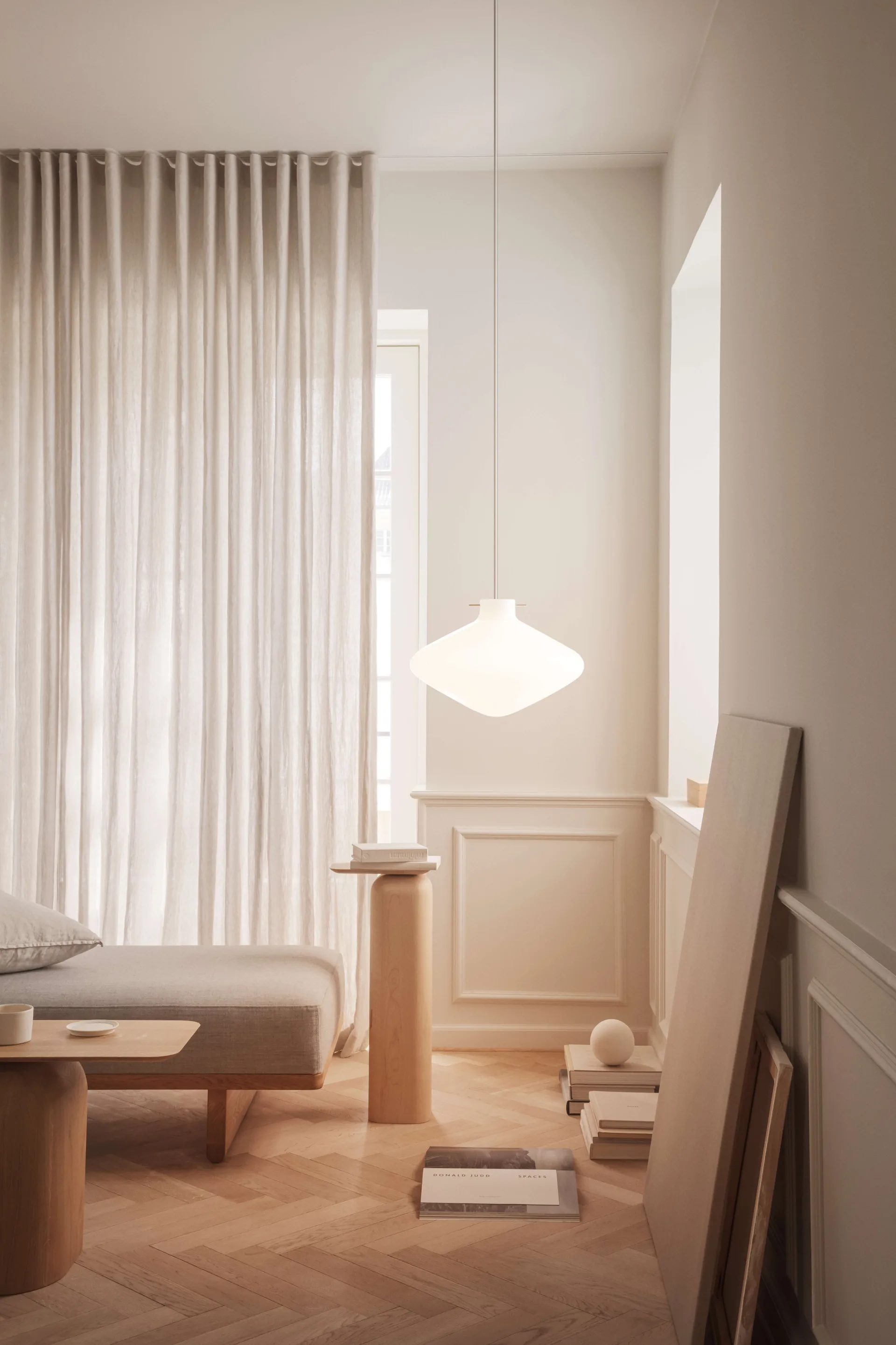 Repose 400 pendant, Brass LYFA