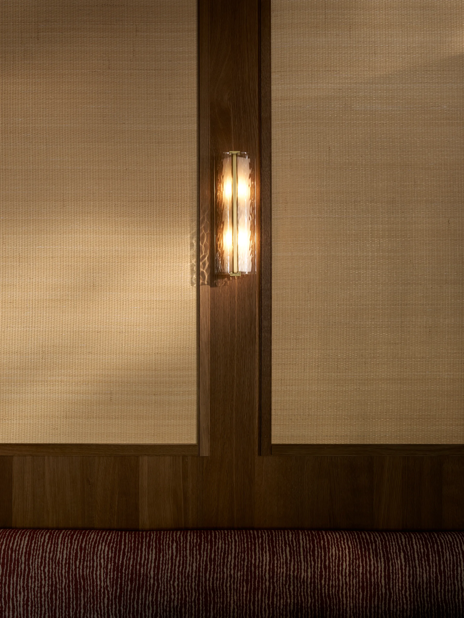 Ryff wall lamp, Brass LYFA