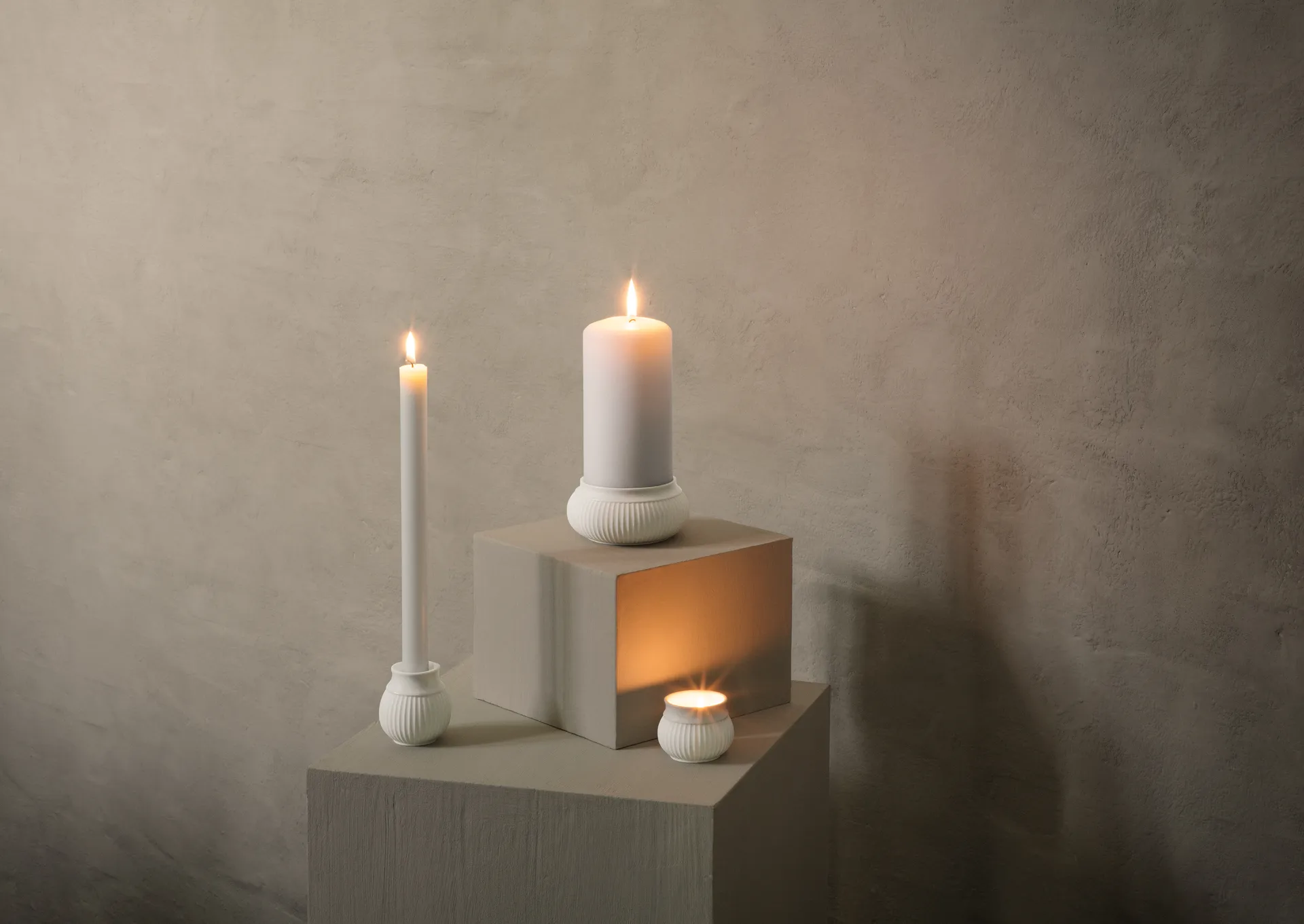 Curve Block candle sticks Ø11 cm, White Lyngby Porcelæn