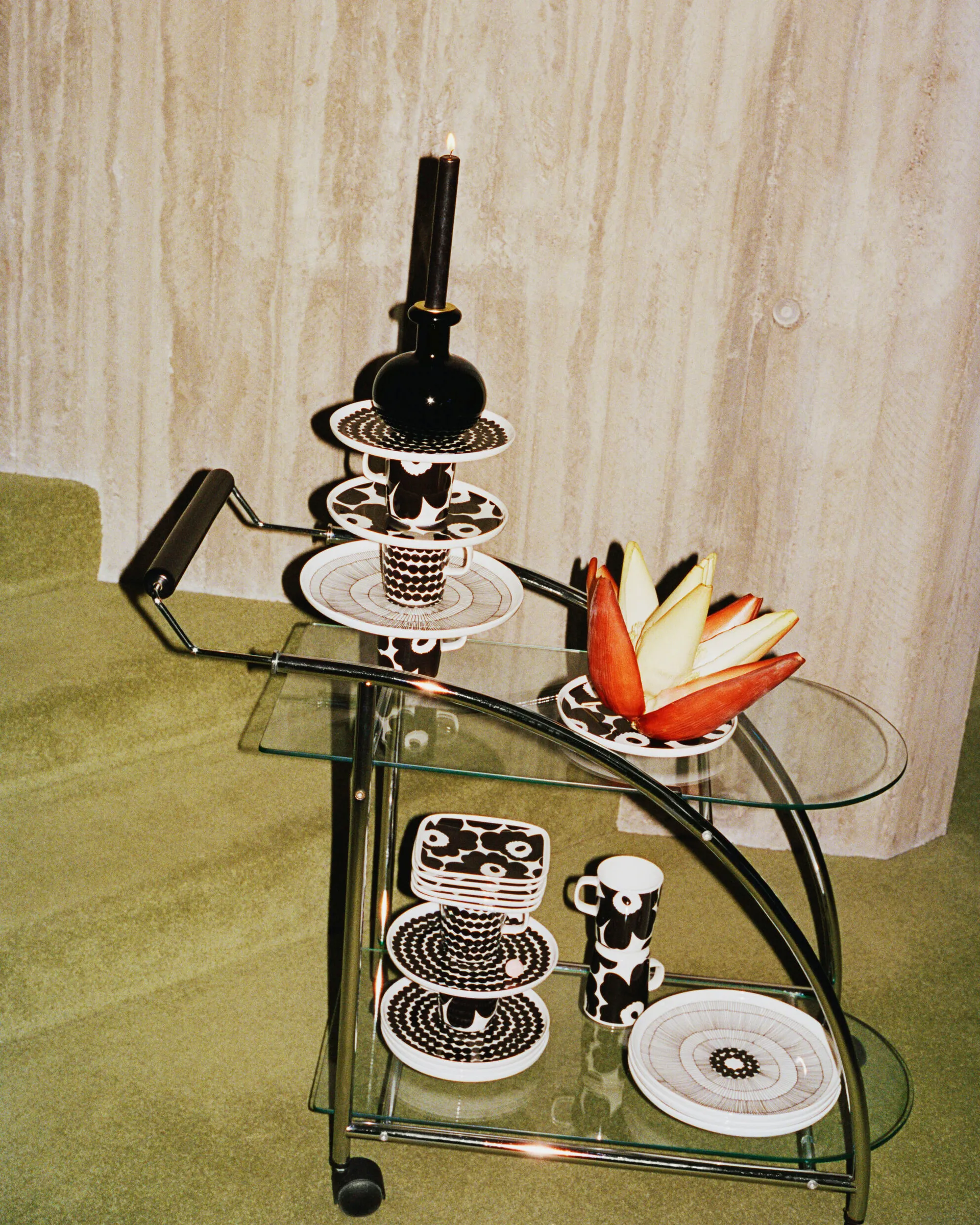 Butticula candlestick Ø12,5 cm, Black Marimekko