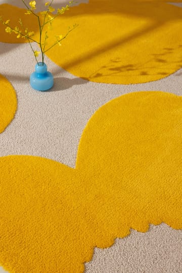 Iso Unikko wool rug - Yellow, 140x200 cm - Marimekko