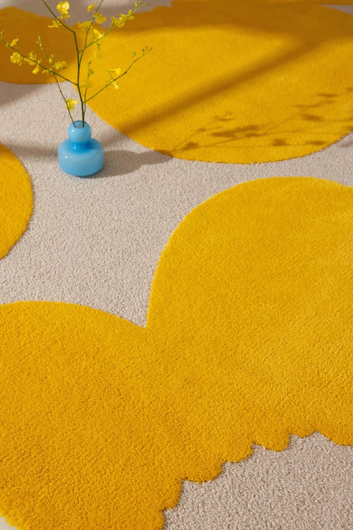 Iso Unikko wool rug - Yellow, 170x240 cm - Marimekko